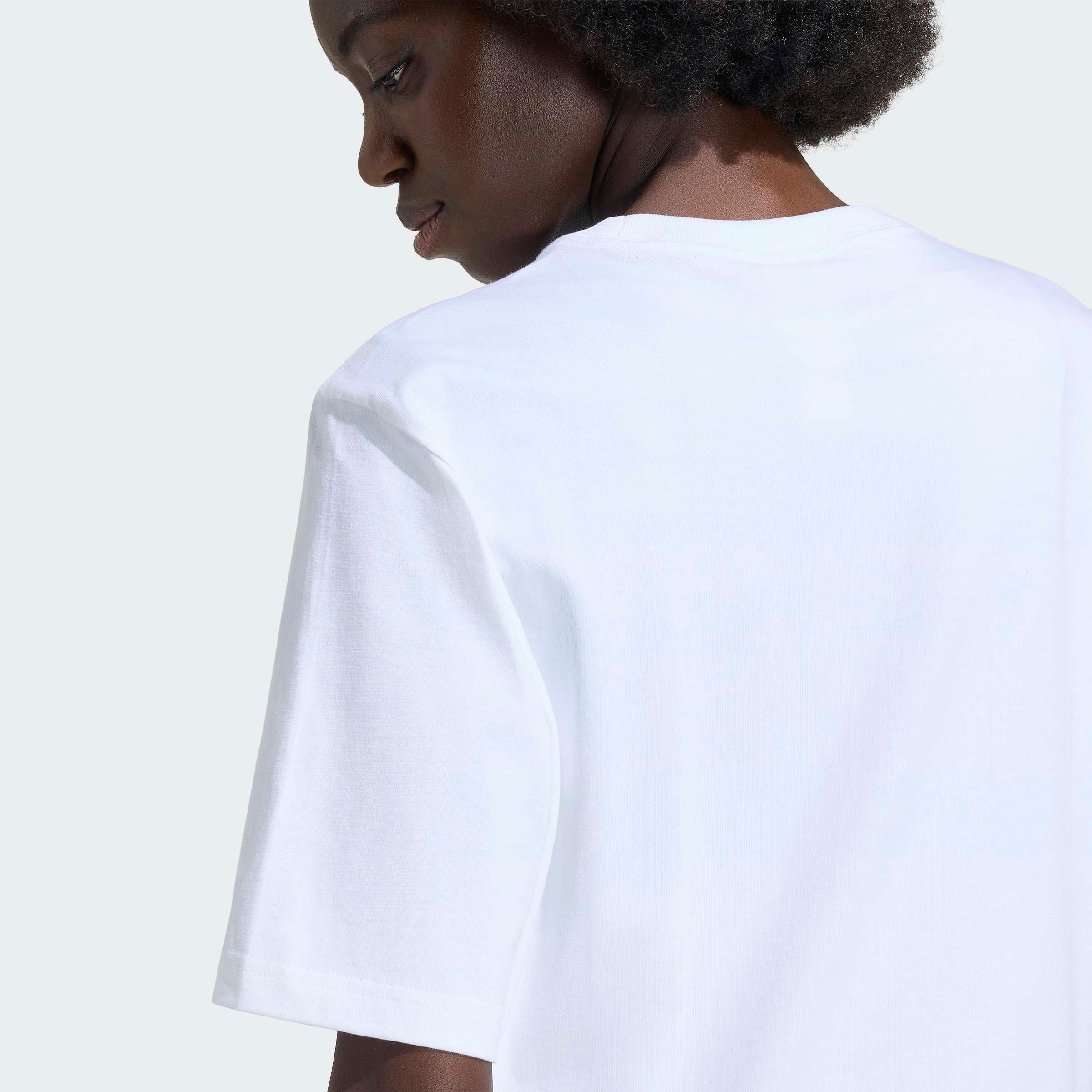 adidas Originals T-Shirt ESSENTIALS, LOCKER GESCHNITTEN für Erwachsene, mit sportlichem Stil, Kurzarmdesign, ohne Verschluss – Bild 4 von 5