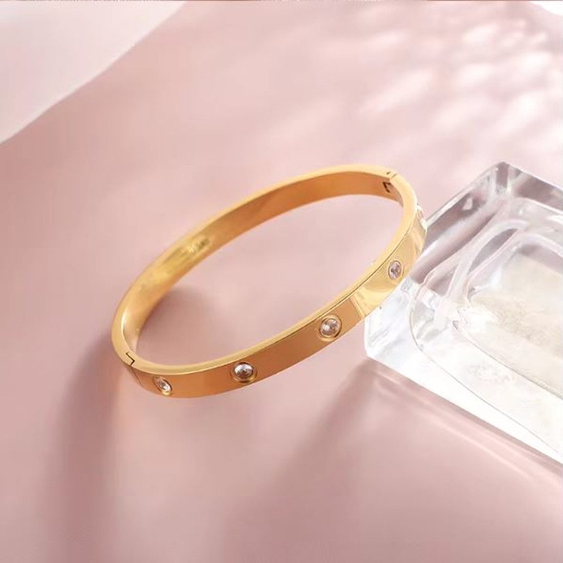 KARMA Armreif Armband gold für Damen mit Klappverschluss (Edelstahlarmband günstig online kaufen