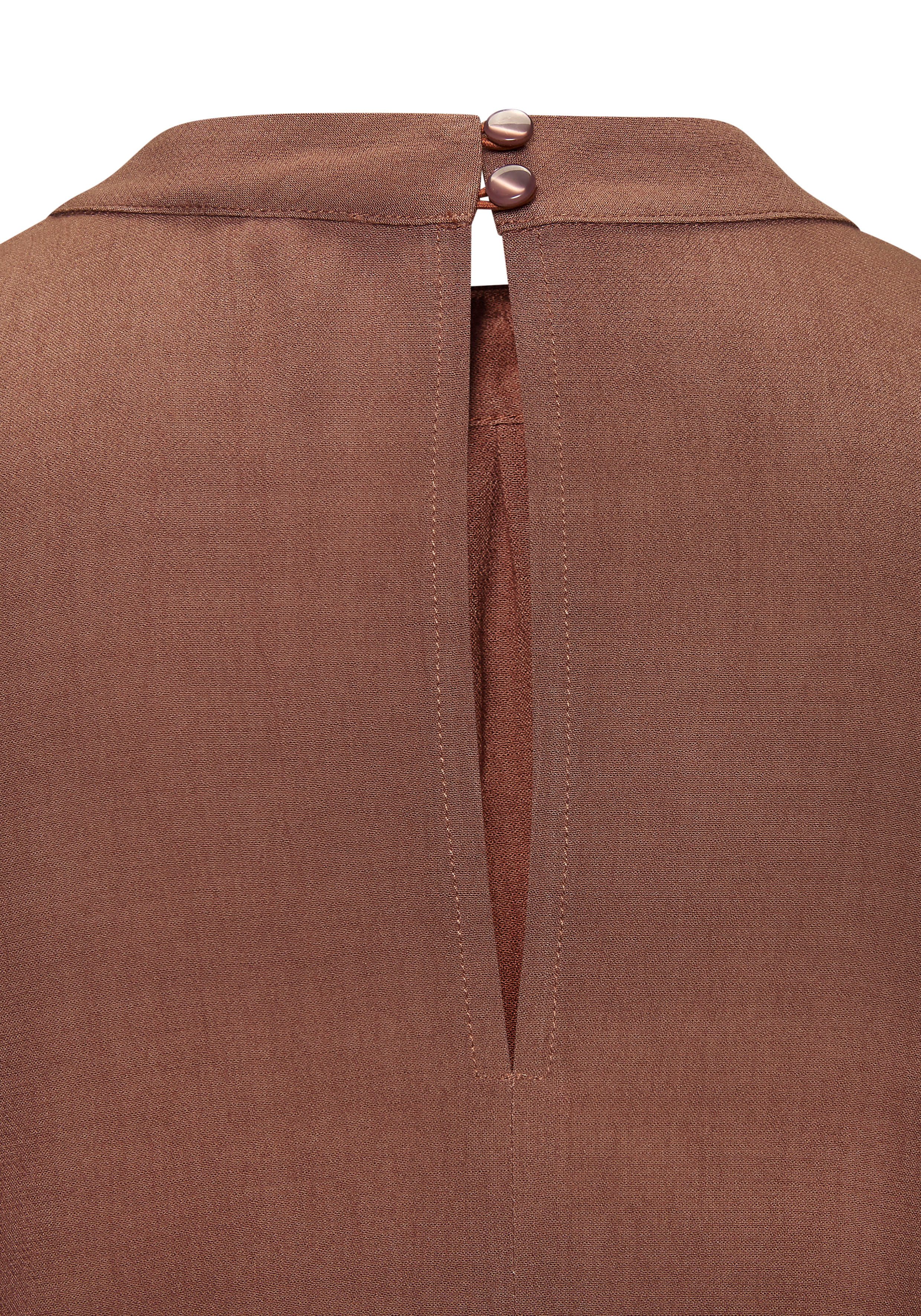 LASCANA Kurzarmbluse mit schmalem Stehkragen und weiten Ärmeln Blusenshirt mit weiten Ärmeln, elegante Bluse, lockere Form – Bild 5 von 5