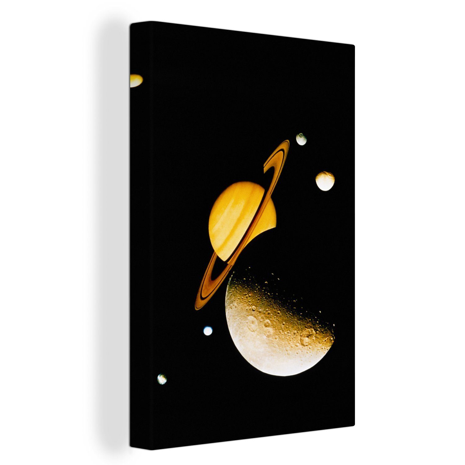 OneMillionCanvasses® Leinwandbild Saturn und seine Monde, (1 St), Leinwandbild fertig bespannt inkl. Zackenaufhänger, Gemälde, 20x30 cm | Leinwandbilder