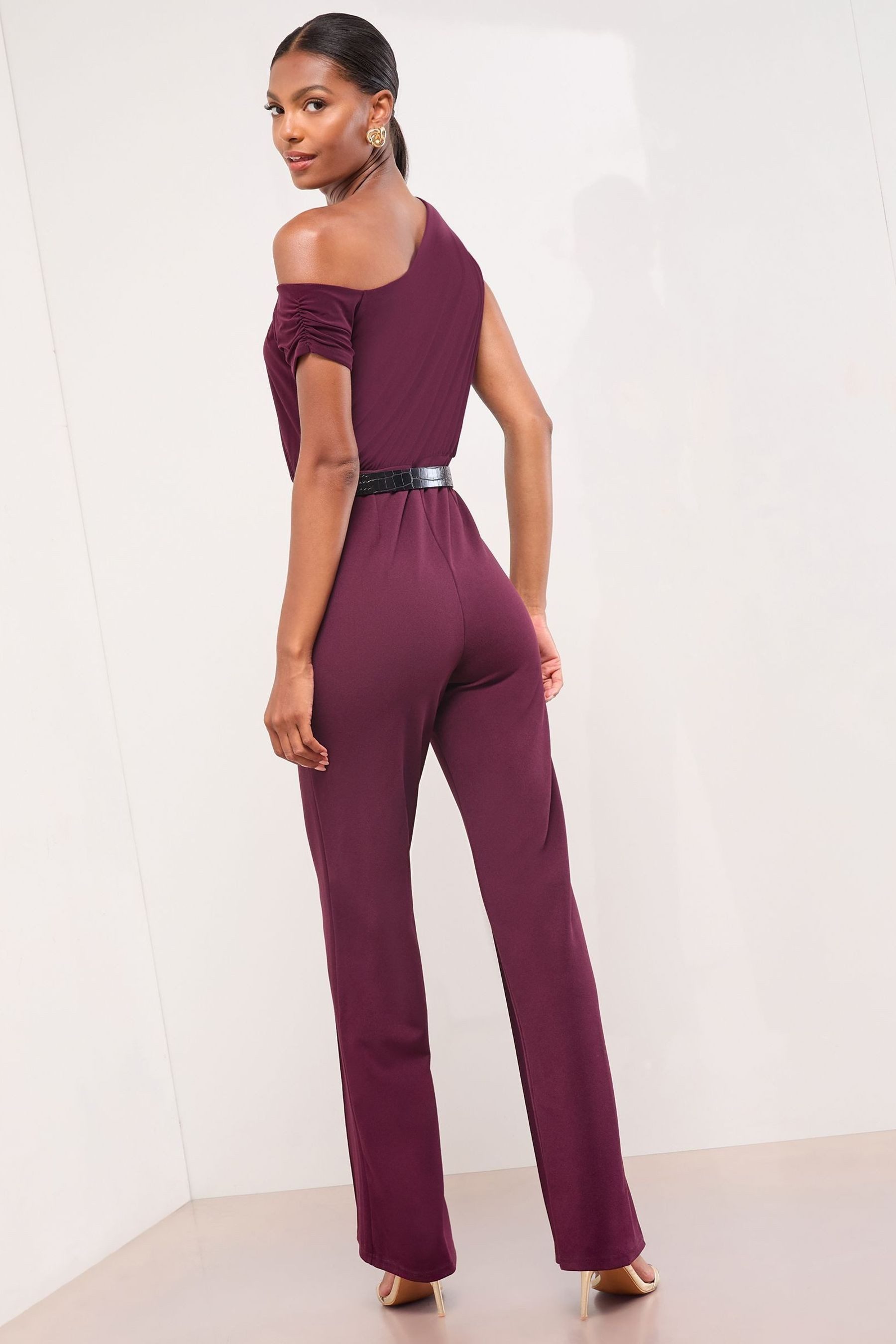 LIPSY Jumpsuit Lipsy Jersey-Jumpsuit mit weitem Bein, Petite (1-tlg)