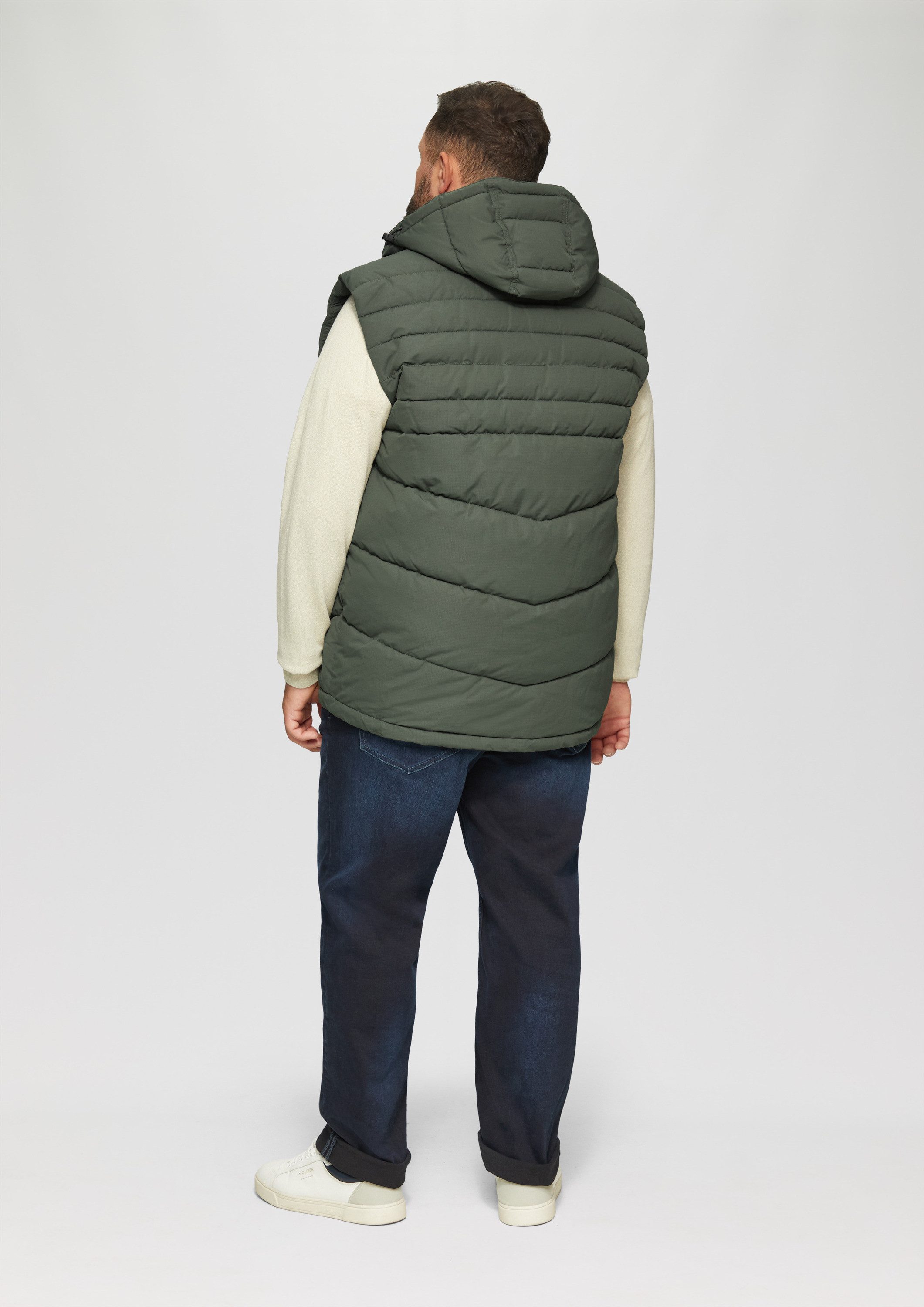 s.Oliver Outdoorjacke Outdoor-Weste Gesteppte Weste mit abnehmbarer Kapuze