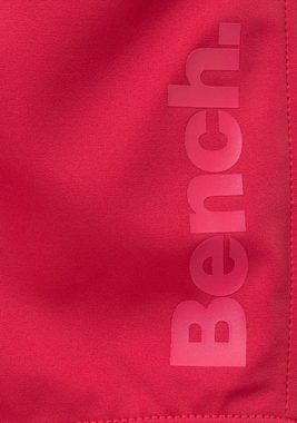 Bench. Boxer-Badehose mit seitlichem Logoprint