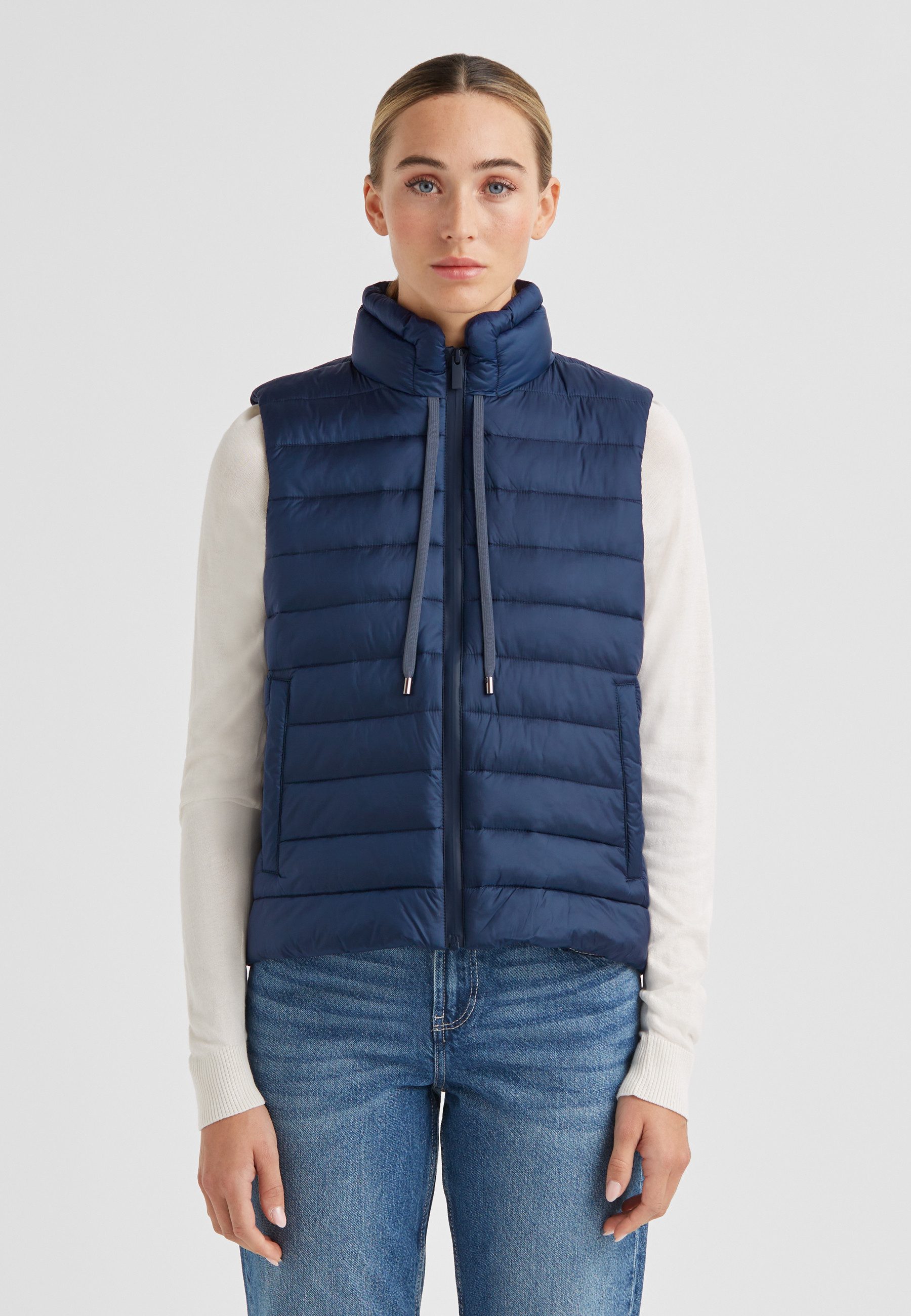 Milestone Steppweste MSKaja Damen Weste gesteppt Übergangsweste Logo Badge, Reißverschlüsse am Seitennahtsaum