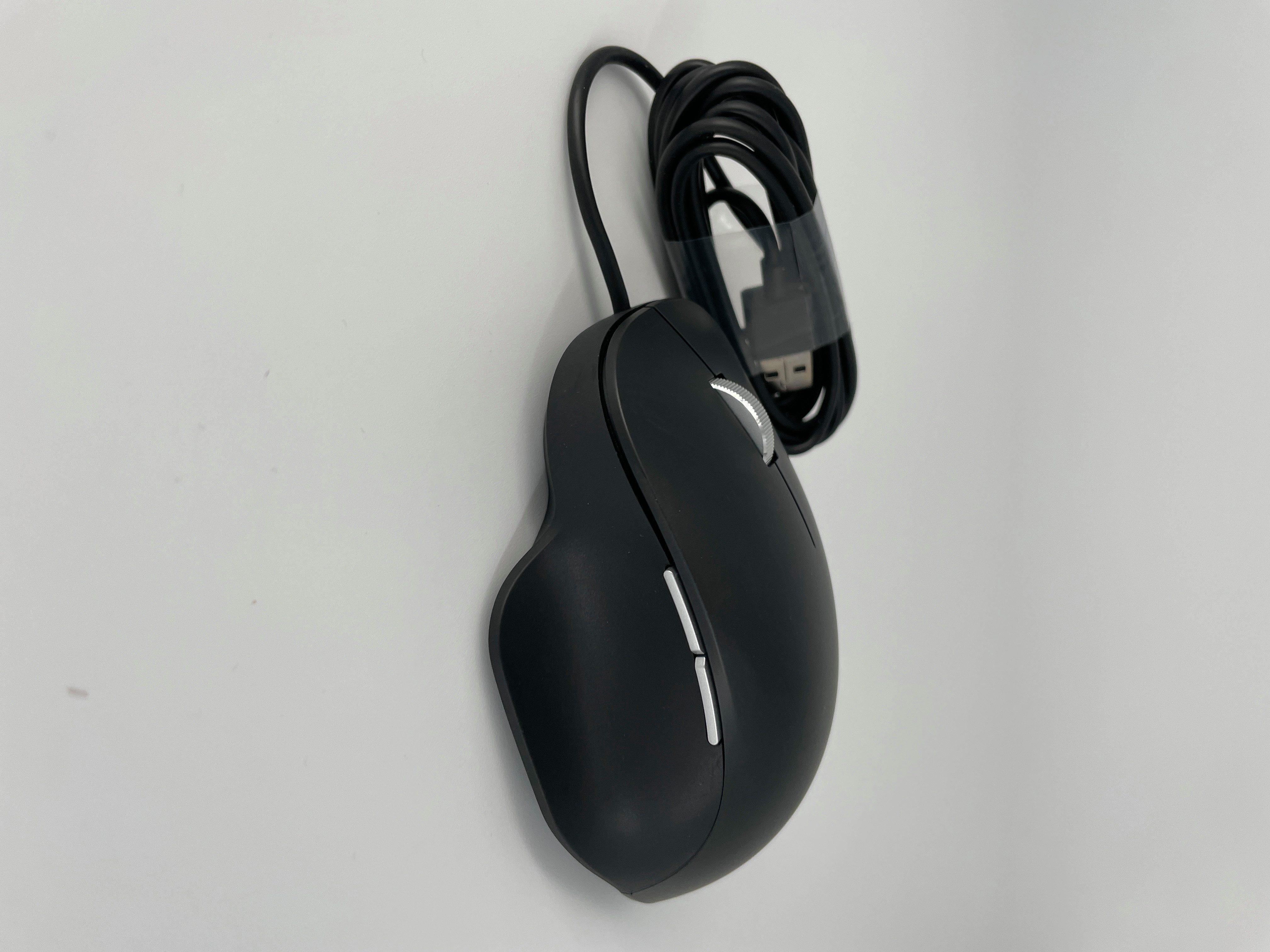 Microsoft Ergonomic Mouse – Kabelgebunden, USB, BlueTrack, 5 Tasten, Neu ergonomische Maus