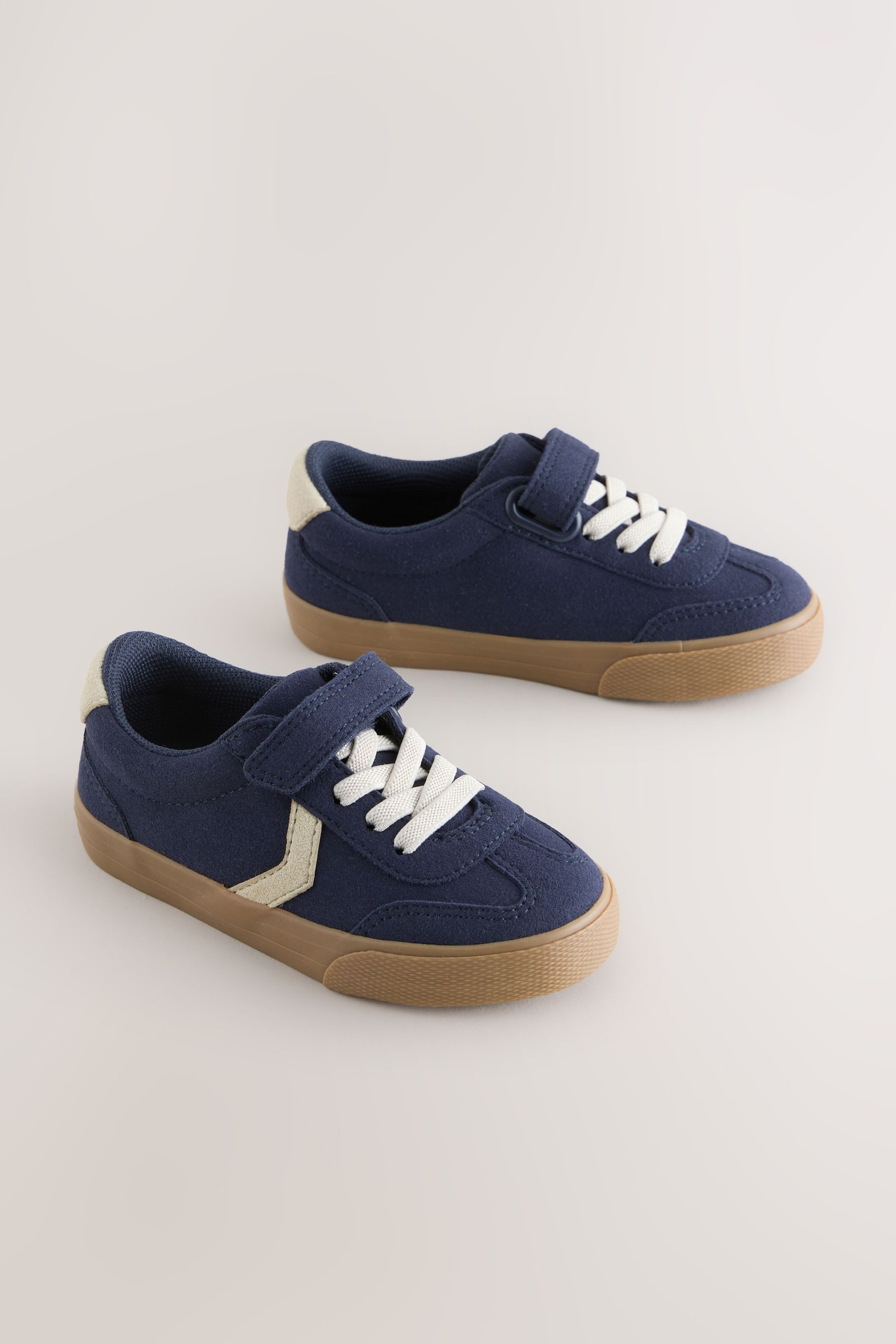 Next Sneaker mit Klettverschluss Sneaker (1-tlg)