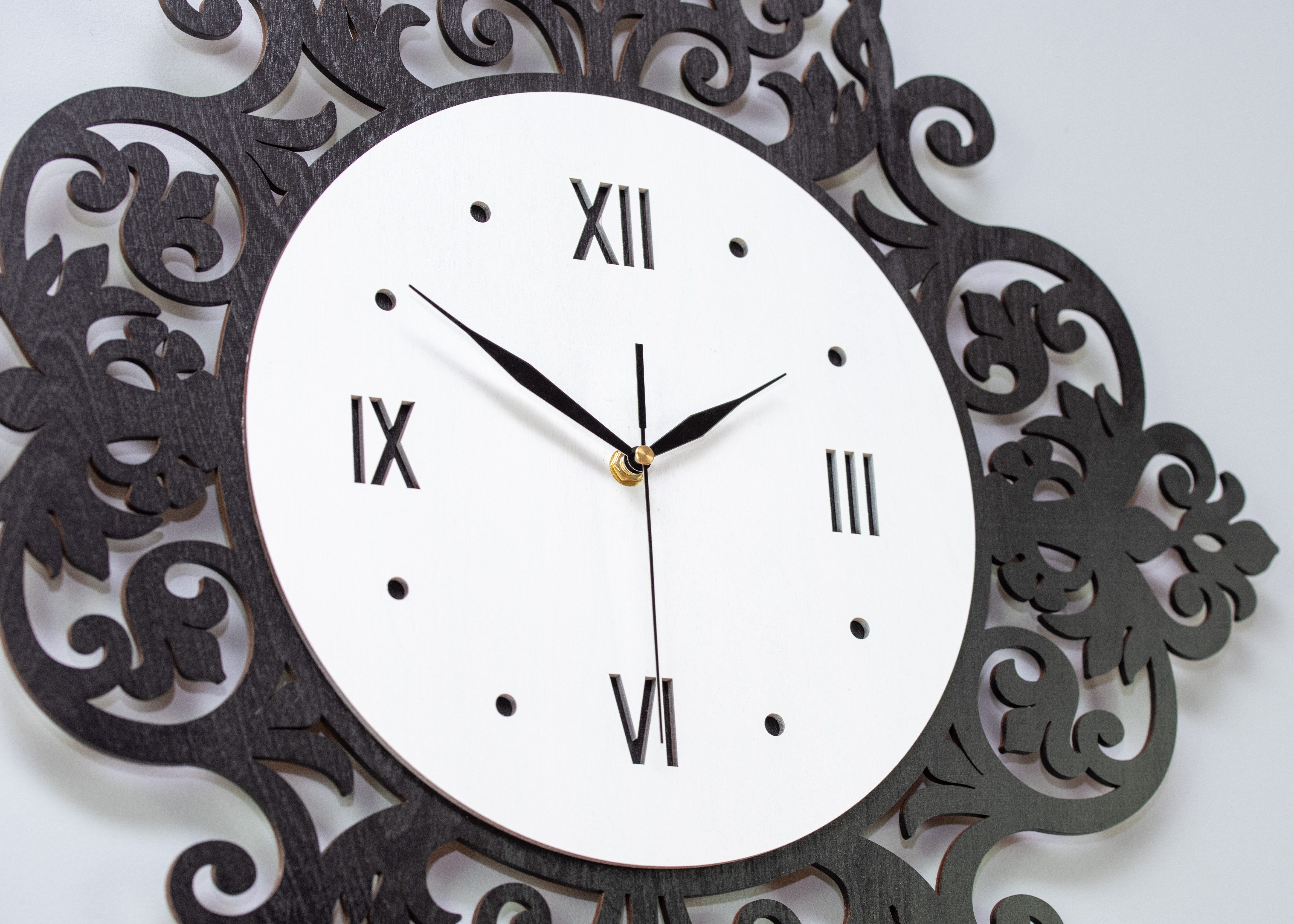 ORNAMENTI Wanduhr Grosse, vintage Wanduhr,Ornament, holz, günstig online kaufen