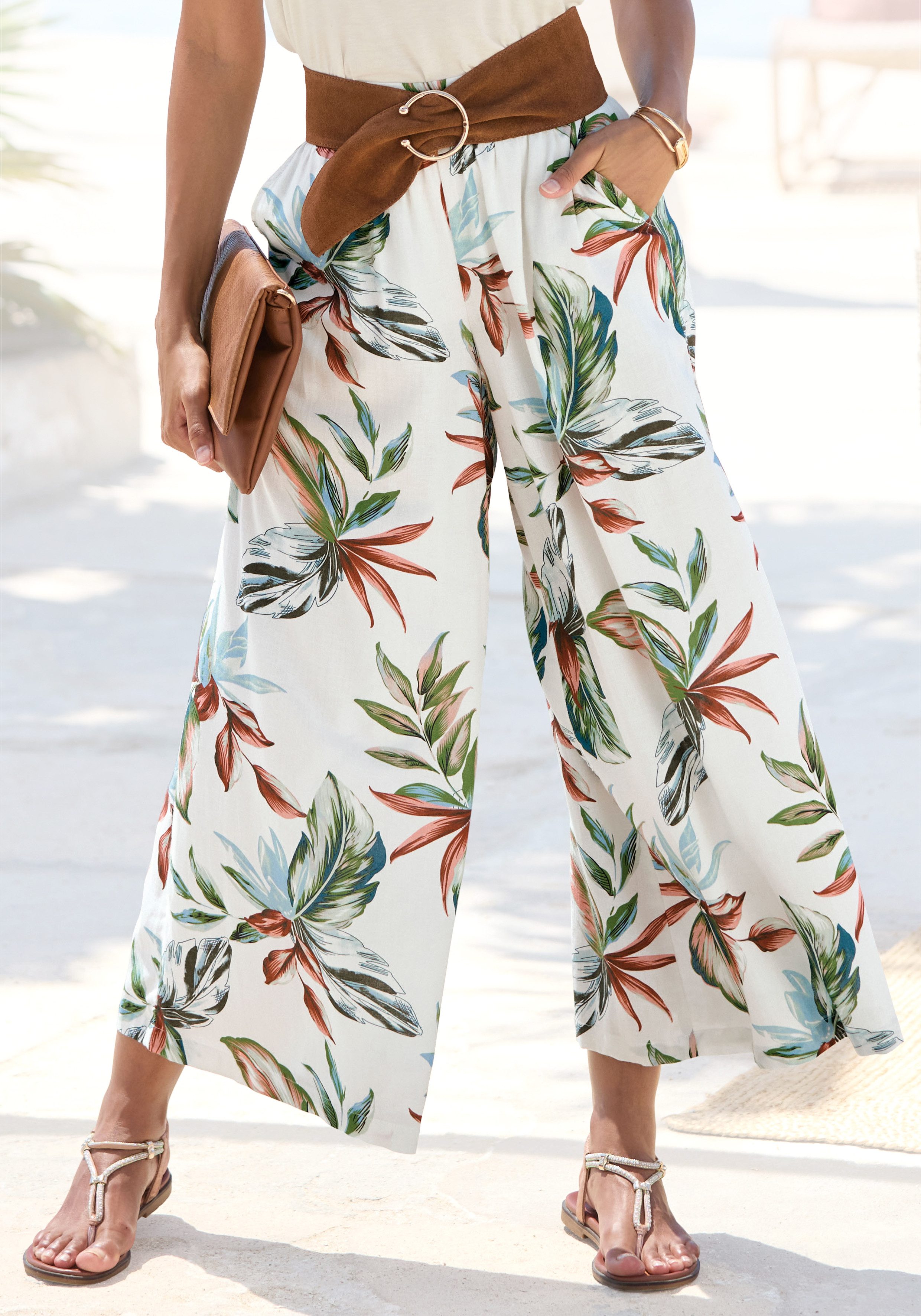 LASCANA Culotte mit Leinen-Anteil und weitem Bein Leinenhose, leichte Sommerhose in 7/8-Länge, Culotte, Alloverprint