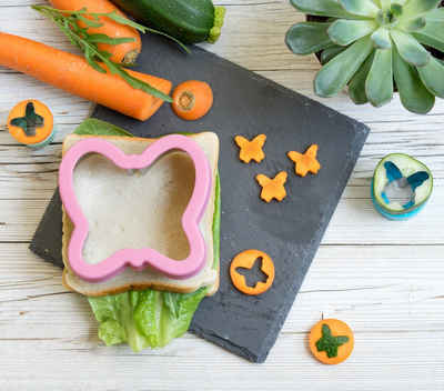 LEKKABOX Ausstechform Bento Ausstecher Schmetterlinge, 3er Set für Brot, Gemüse, Obst und Plätzchen - Ausstechformen aus Edelstahl mit Anti-Rutsch Griff
