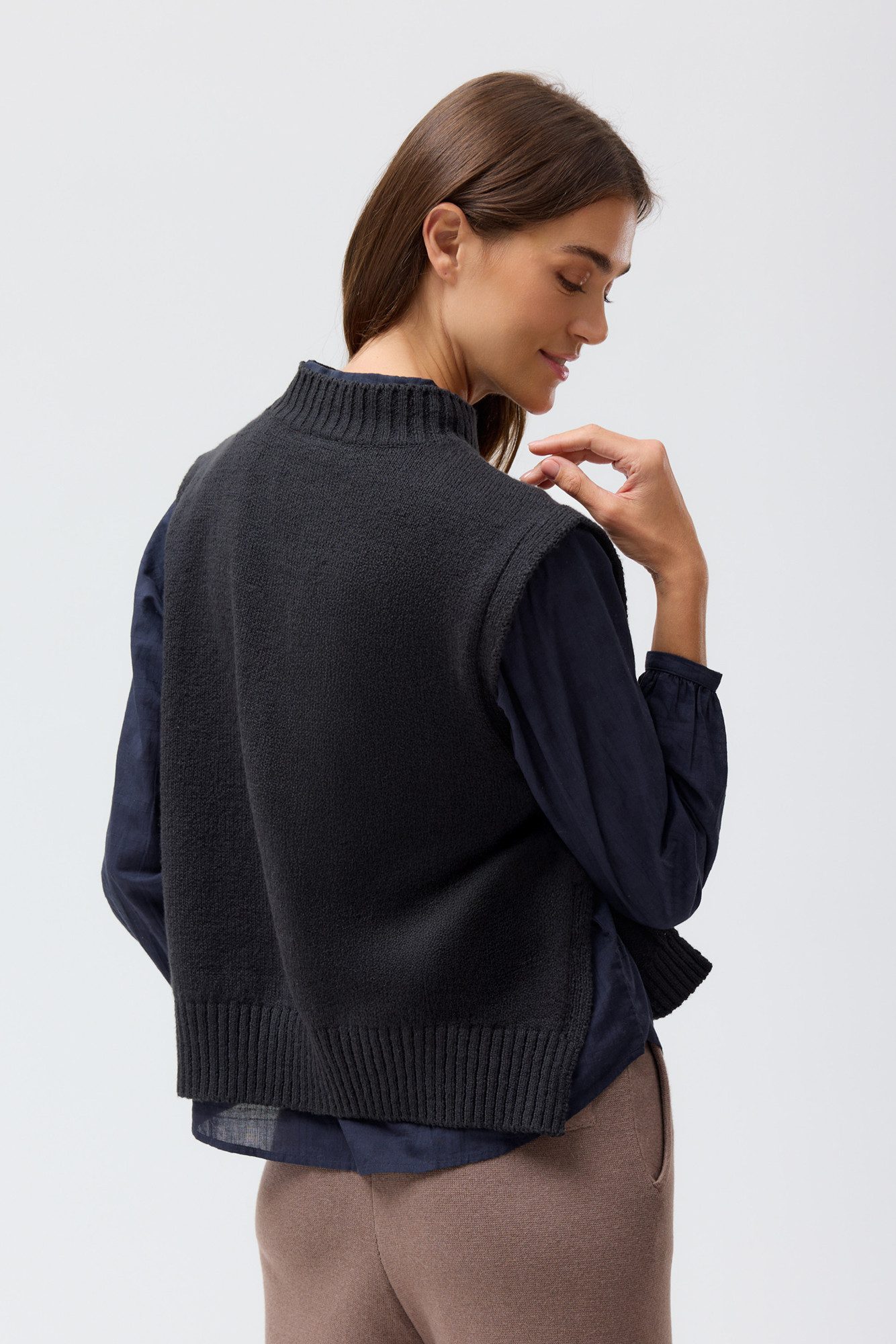People Wear Organic Pullunder blau uni GOTS zertifiziert – Bild 3 von 5