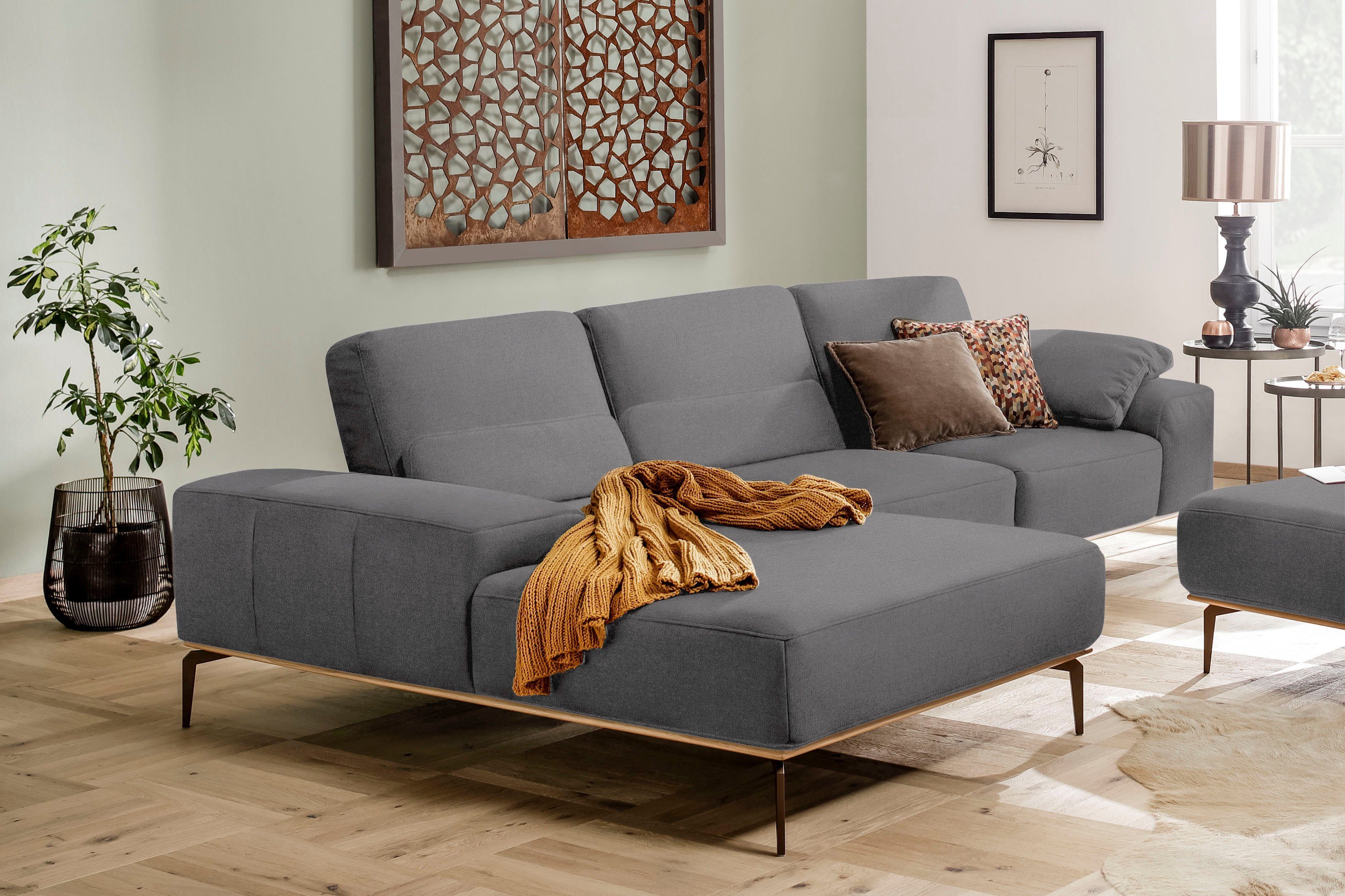 W.SCHILLIG Ecksofa run, mit Holzsockel, Füße in Bronze pulverbeschichtet, Breite 319 cm