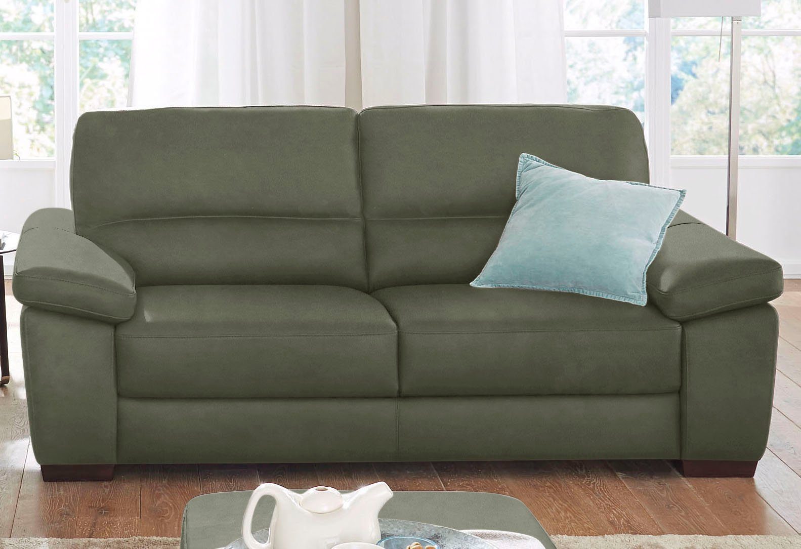CALIA ITALIA 2-Sitzer Gaia, Sofa im edlen Design und mit erstklassigem Sitzkomfort, aus pflegeleichtem Luxus-Microfaser Ginevra Hydro Care