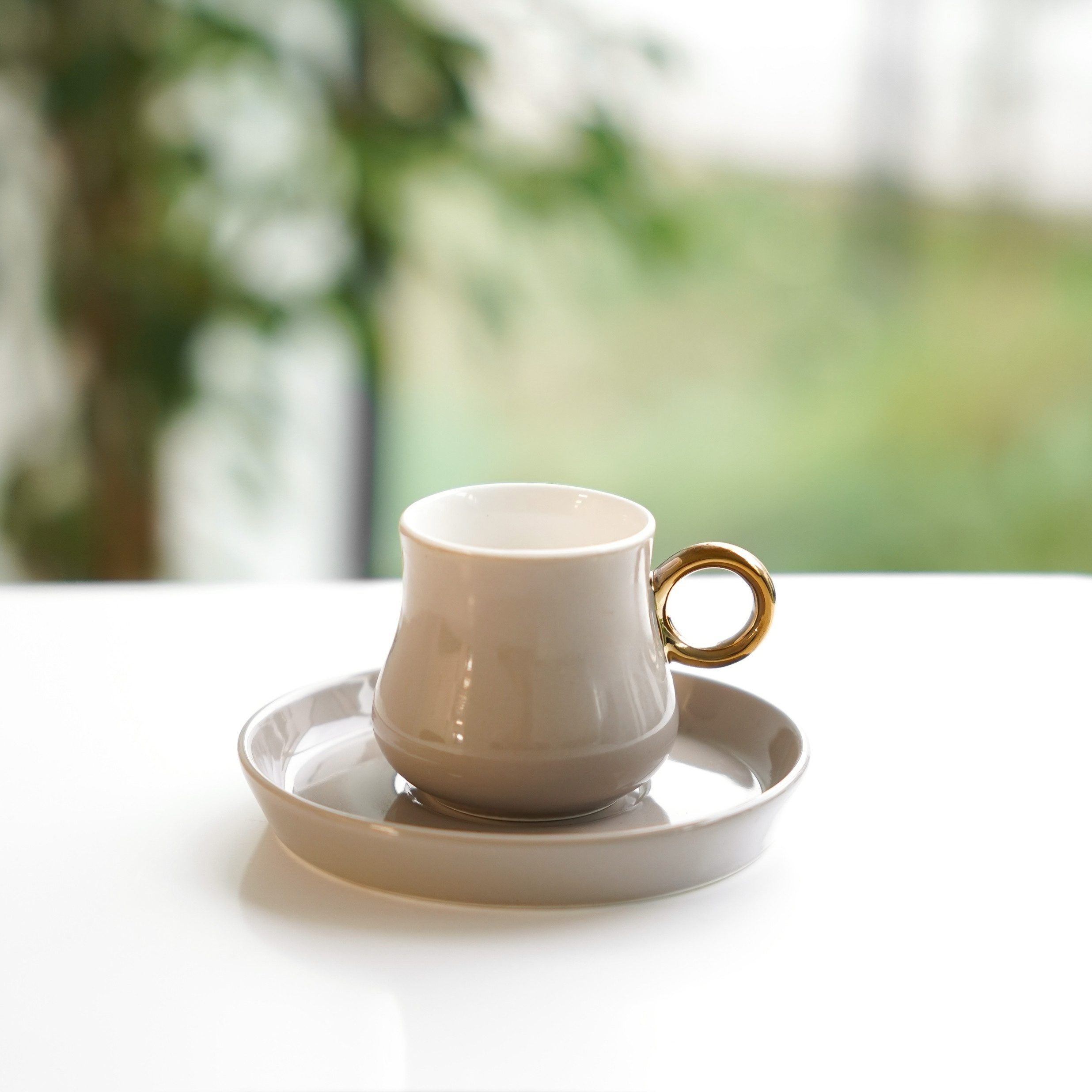 Mulex Kaffeeservice 12-tlg Mokkatassen Set aus Porzellan, 100 ml - Taupe/Gold (12-tlg), 6 Personen, Porzellan, 6x Mokkatassen, 6x Untertassen