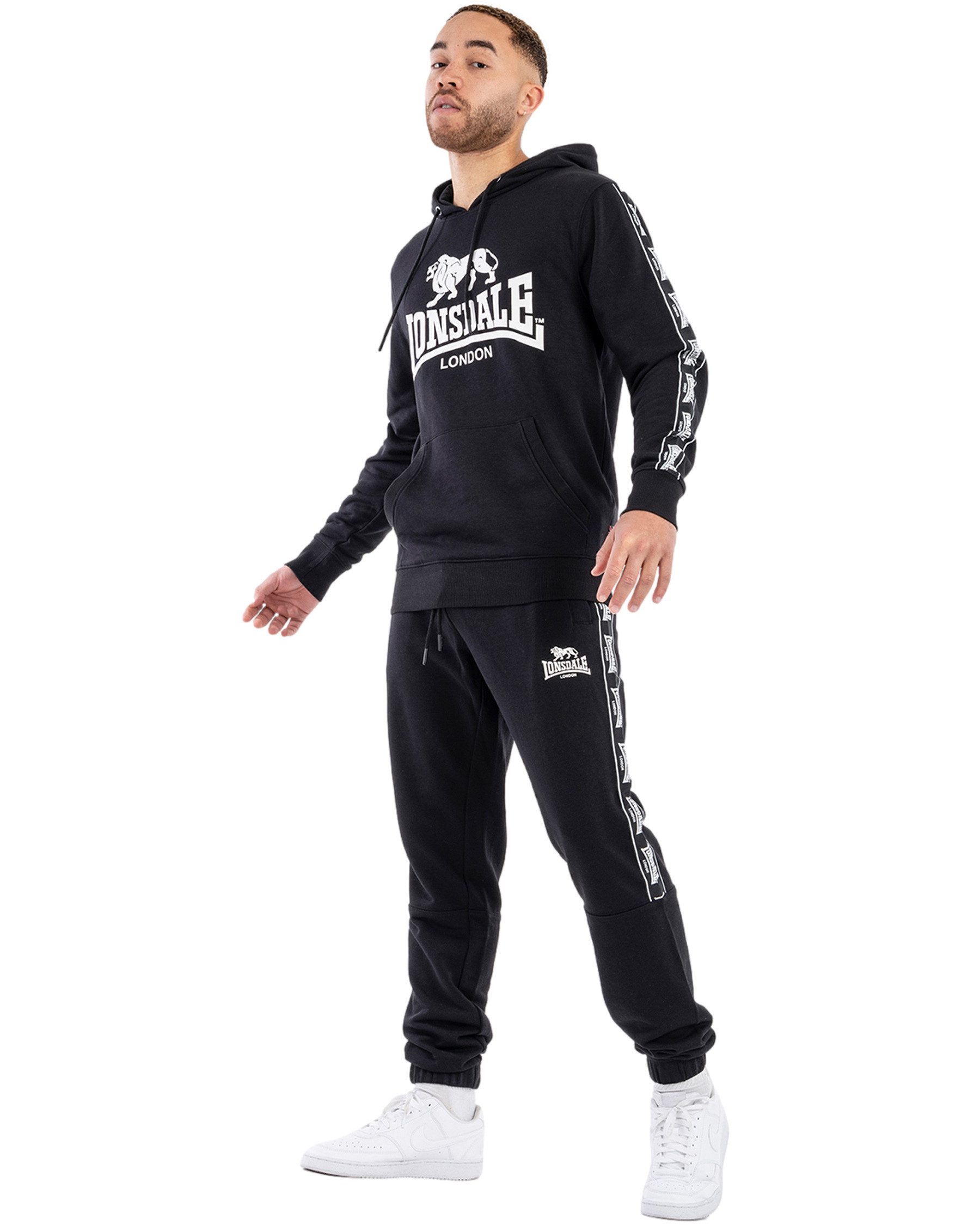 Lonsdale Kapuzensweatshirt Lonsdale Kapuzensweat Scousburgh applizierte Bänder auf den Ärmeln