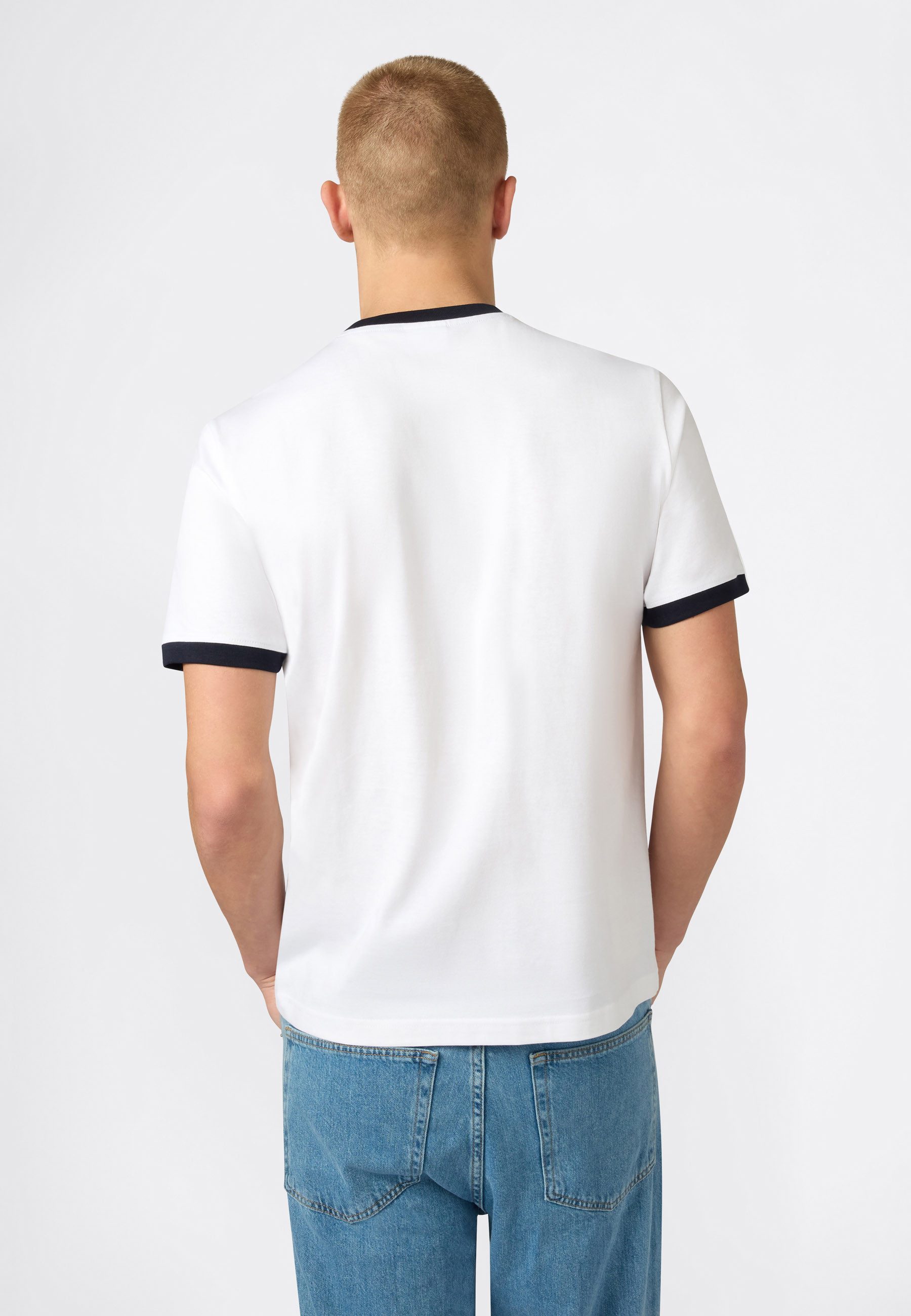 Champion T-Shirt SPORTSWEAR T-SHIRT Standard Fit Kurzarmdesign, leichtes Oberteil, aus Baumwolle