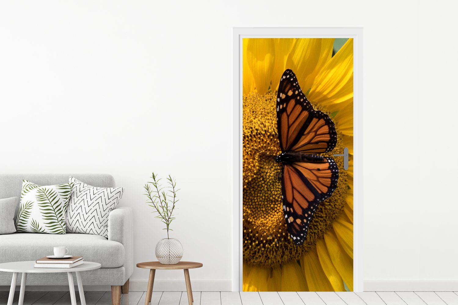 Matt, Türtapete Sonnenblume Türaufkleber, St), Tür, - cm - Frühling, für bedruckt, 75x205 MuchoWow (1 Fototapete Schmetterling