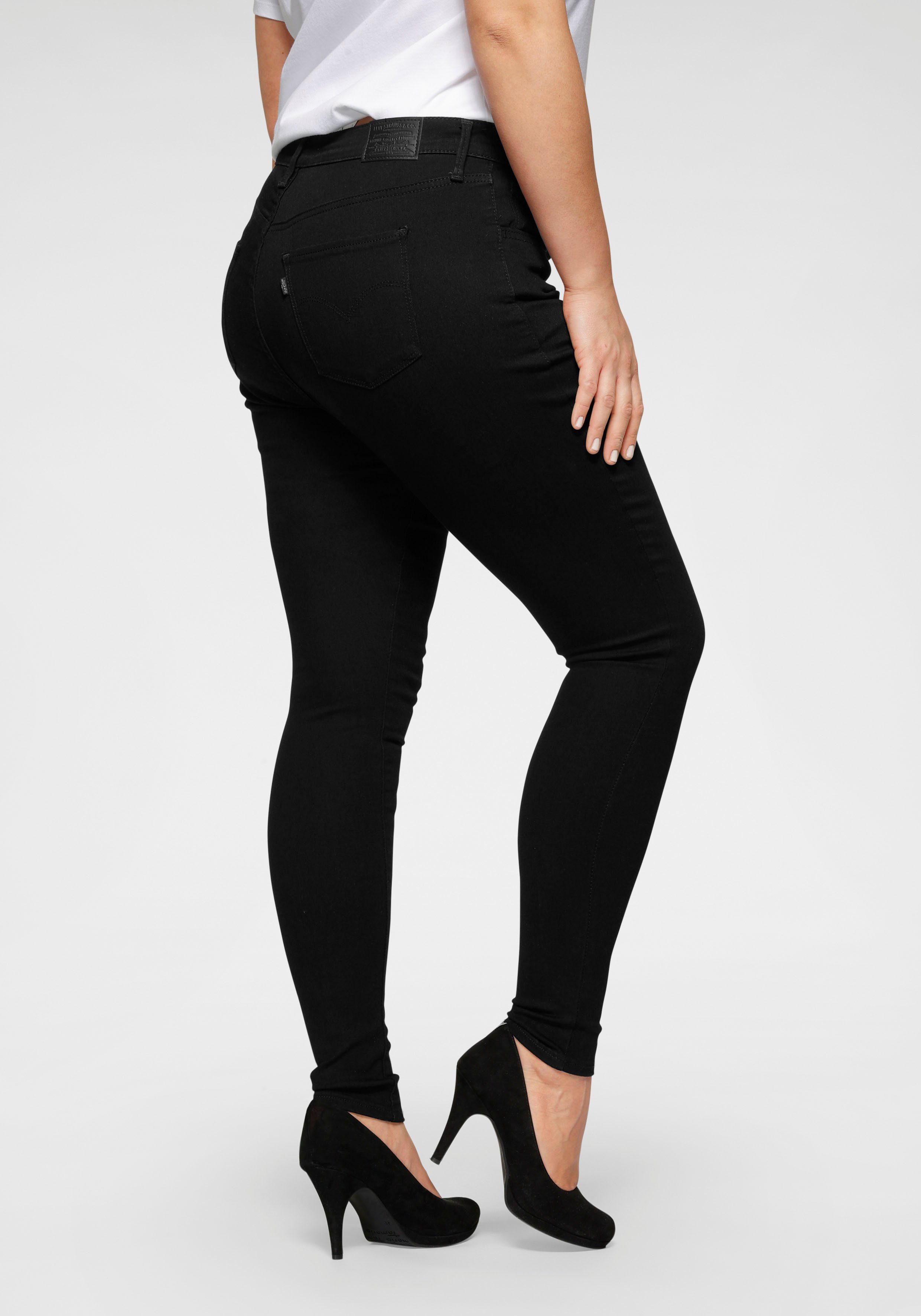 Skinny-fit-Jeans Leibhöhe mit hoher Plus Levi's® High-Rise 720 black