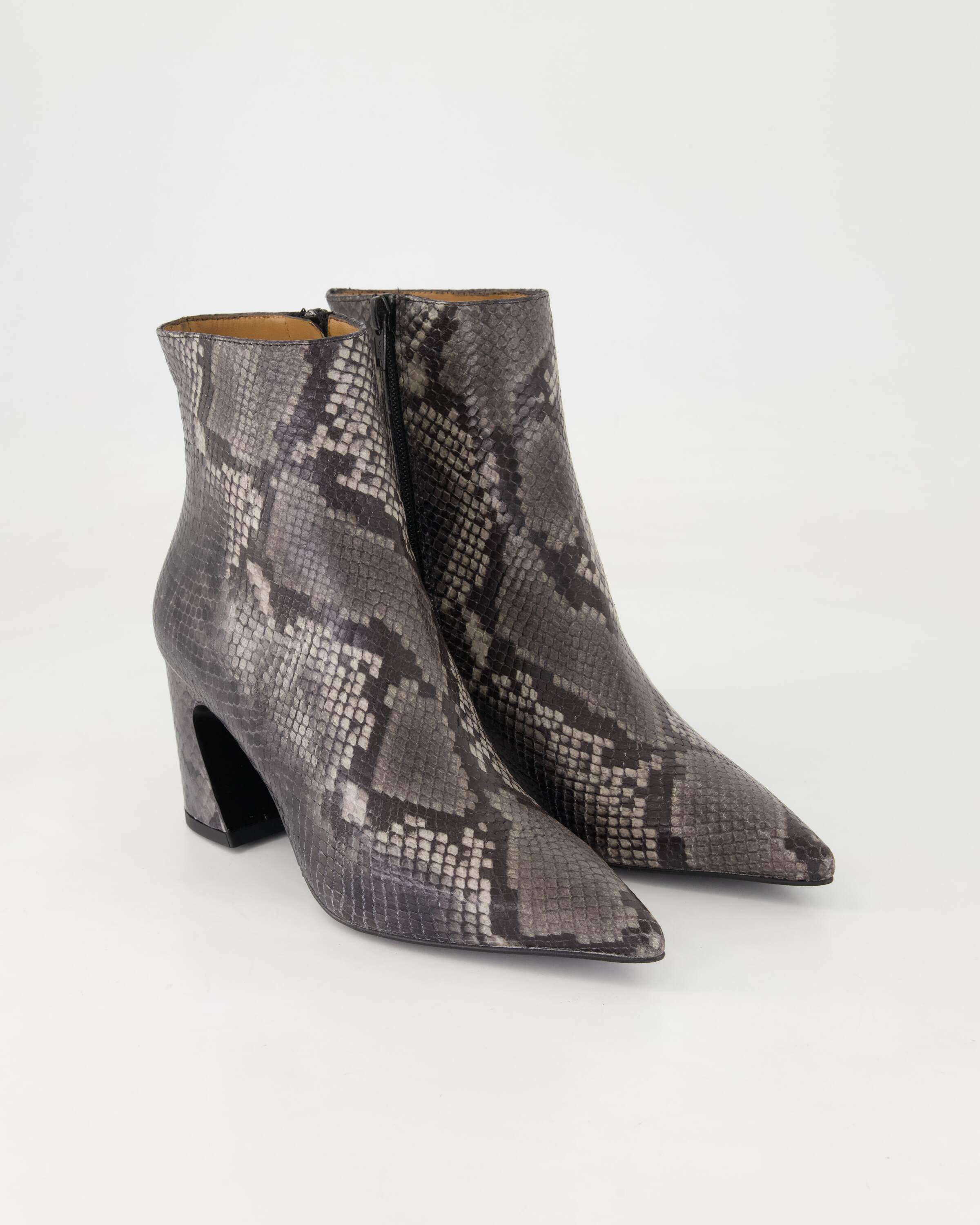 George Watts P654 Stiefelette Obermaterial: Leder