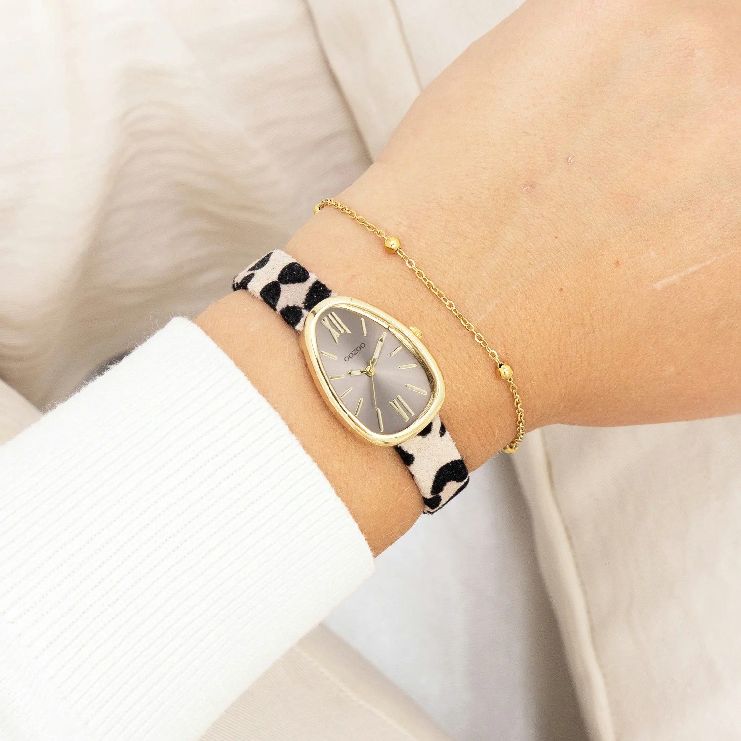 OOZOO Quarzuhr Damenuhr C11638 – IP-Gold, Leoprint Lederband, Egg-Shape, 22 günstig online kaufen