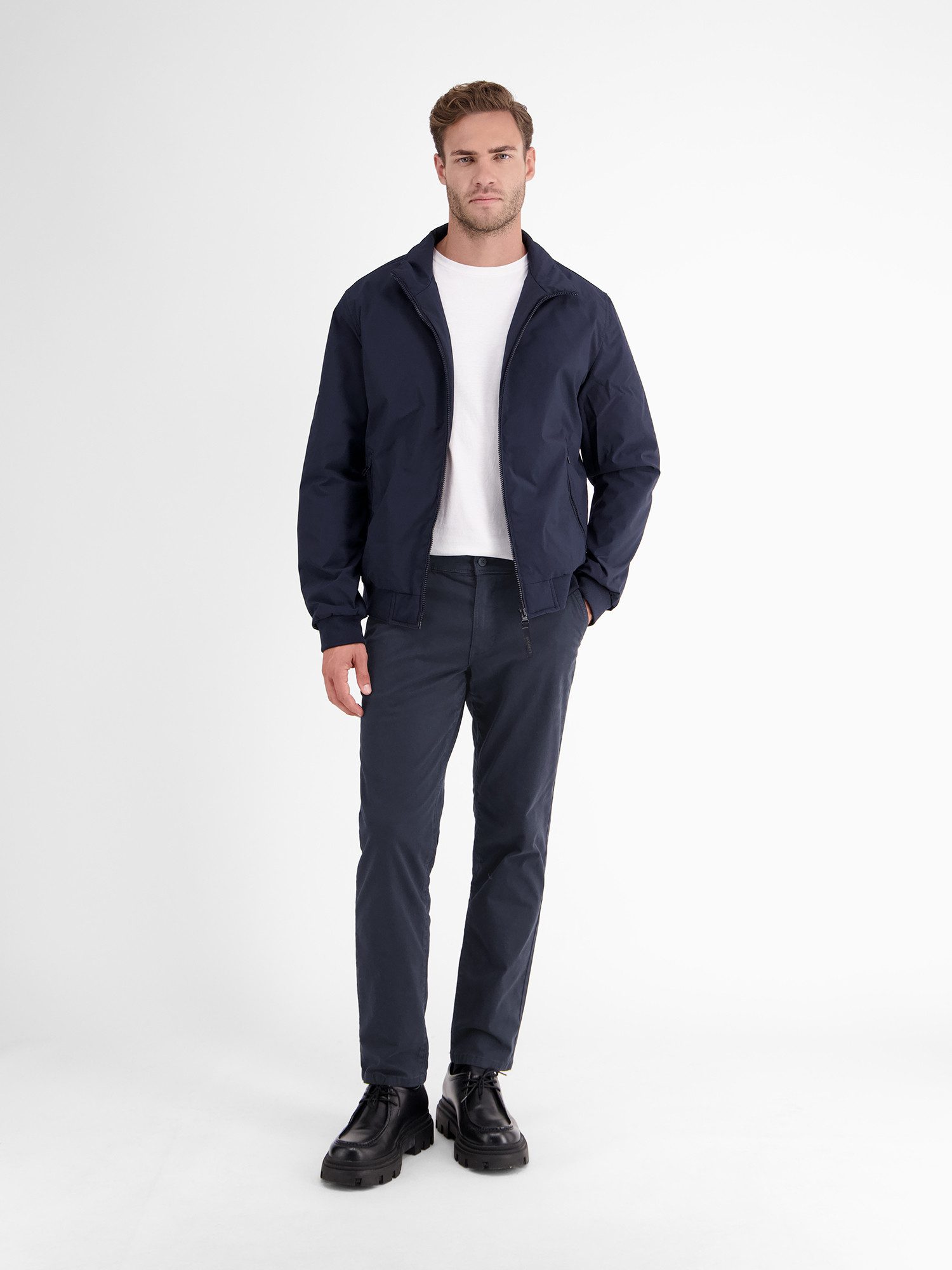 LERROS 5-Pocket-Hose Basic Chino in Strukturqualität, SLIM FIT Chino im 5-Pocket-Style mit Stretchanteil / Allrounder für jeden Tag