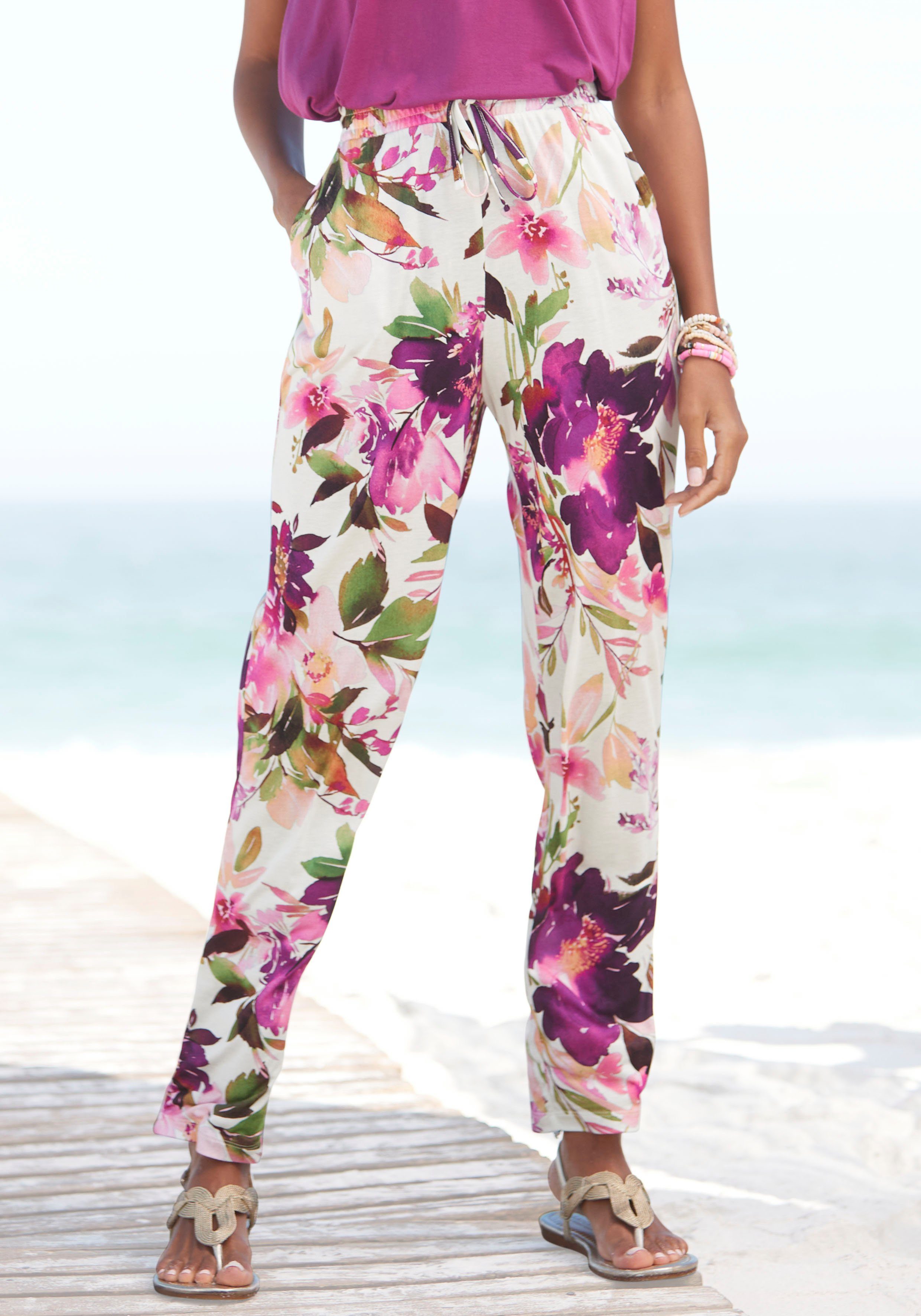 Beachtime Jerseyhose mit sommerlich, Stoffhose, und Blumendruck Bund, elastischem frisch