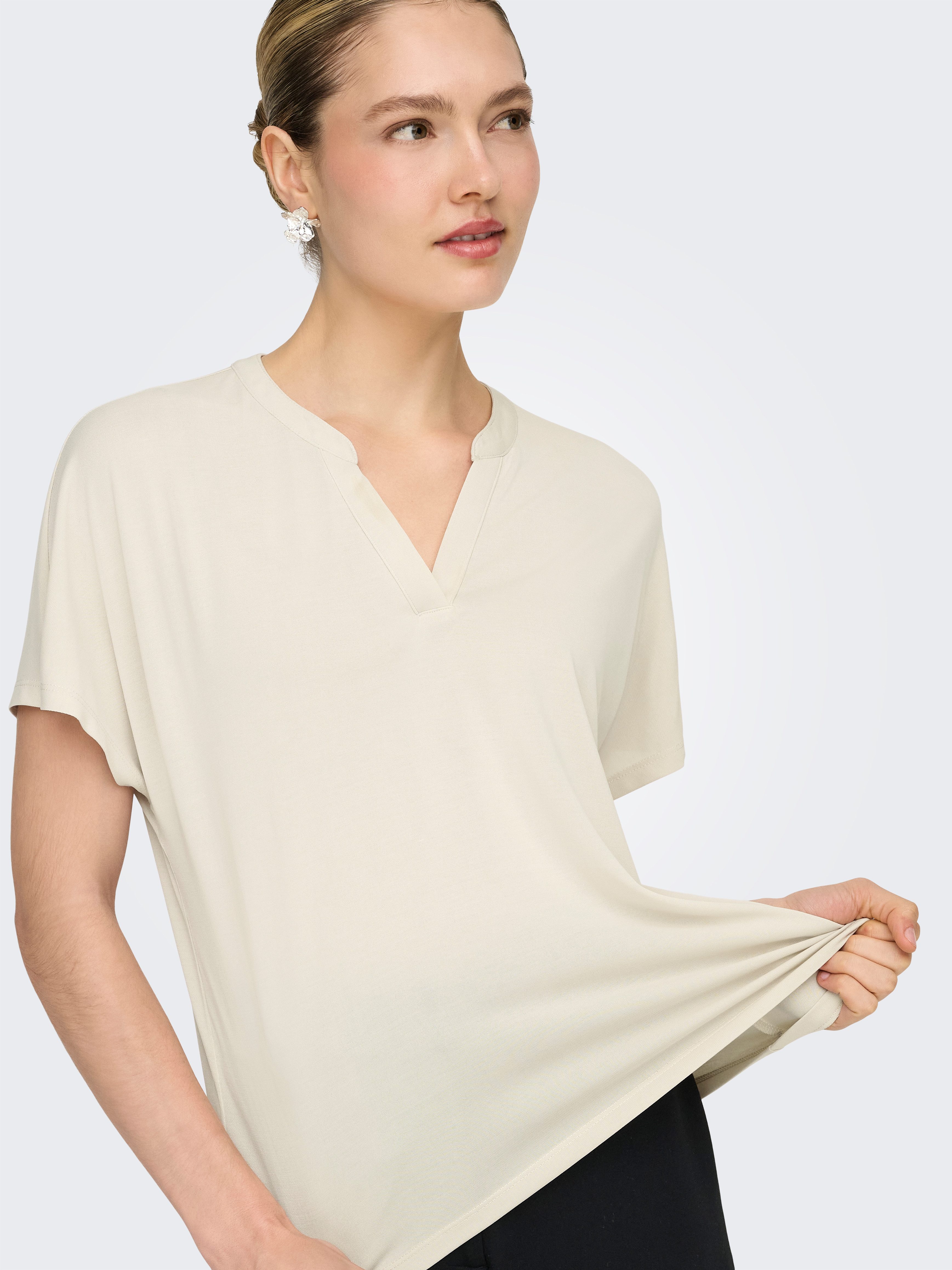 ONLY Kurzarmshirt ONLFREE LIFE S/S SPLIT TOP JRS Materialmix, regular fit günstig online kaufen