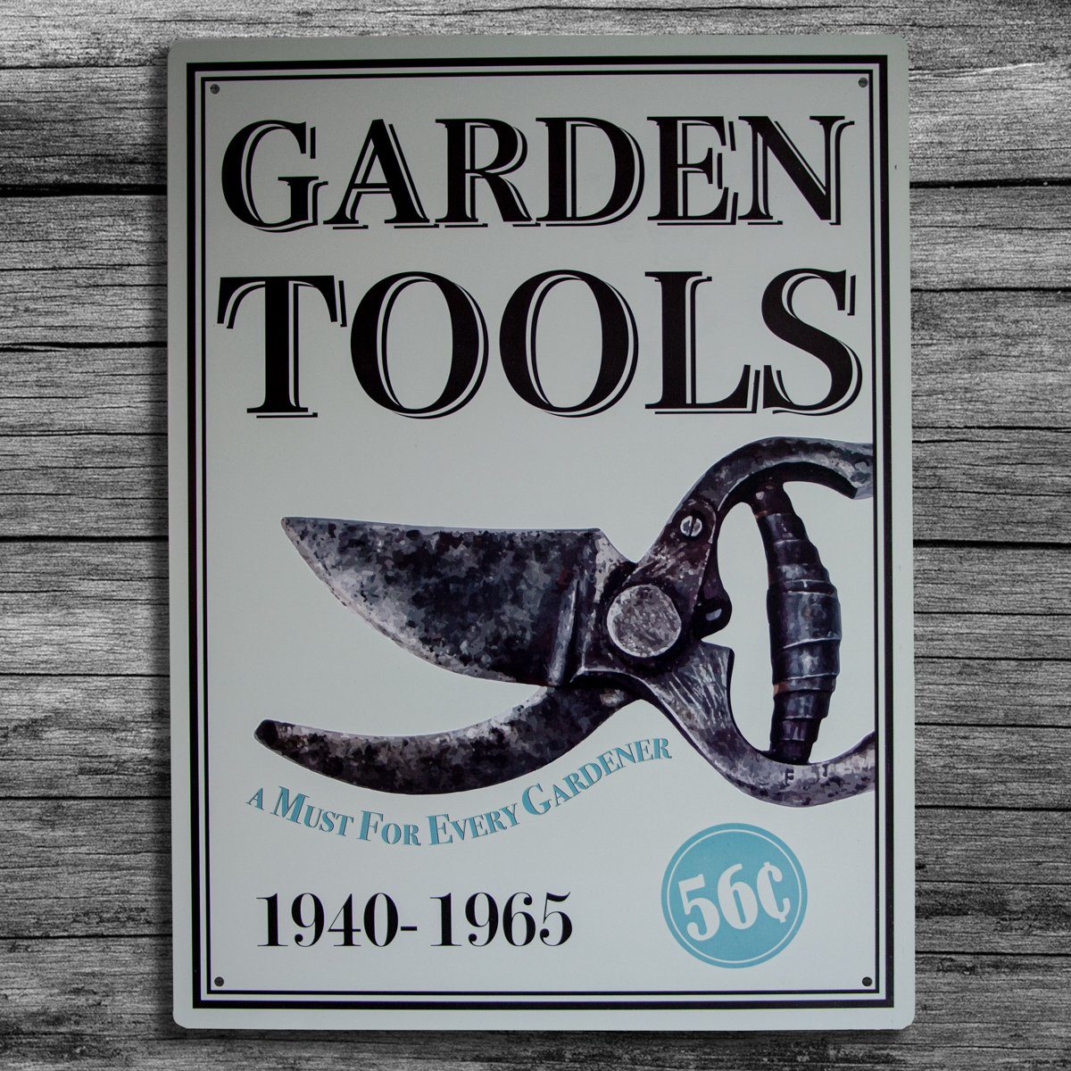 Antikas Wanddekoobjekt Ein wunderbares großes Blechschild, hellblau, Garden Tools