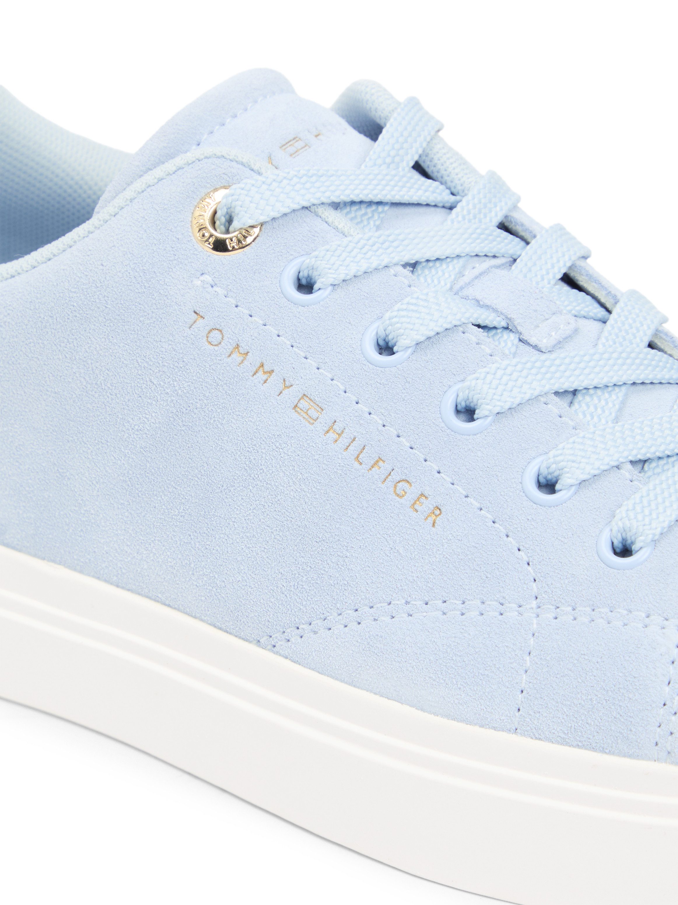 Tommy Hilfiger TH FEMININE CUPSOLE SUEDE Plateausneaker Freizeitschuh, Halbschuh, Schnürer mit Logoschriftzügen