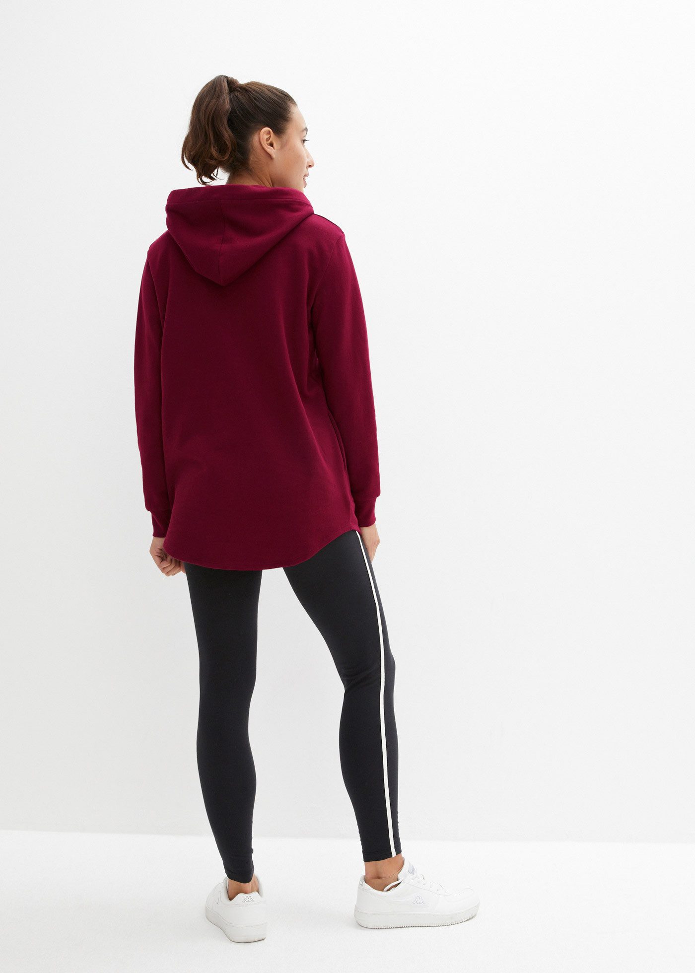 bonprix Jogginganzug, zweiteiliges Set, extra langes Sweatshirt, knöchelfreie Leggings