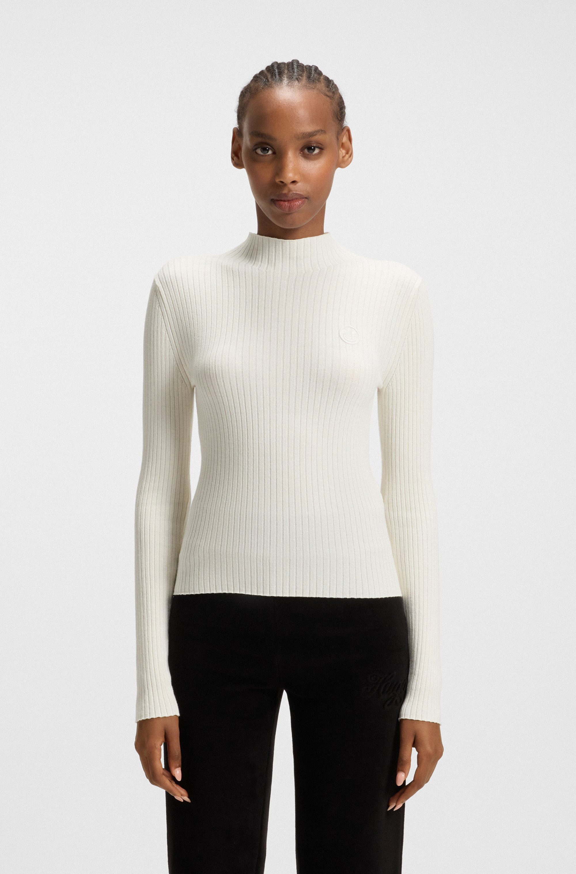 HUGO Blue Stehkragenpullover Sarmie mit Label-Stitching günstig online kaufen