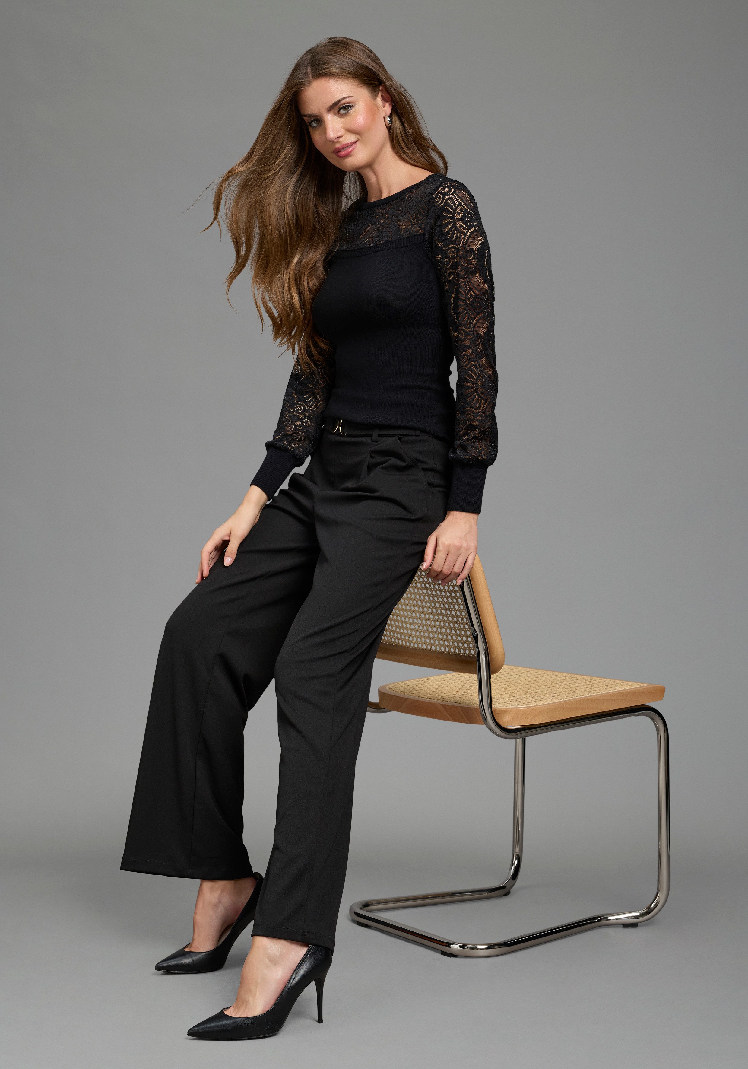 Zum Outfit 12