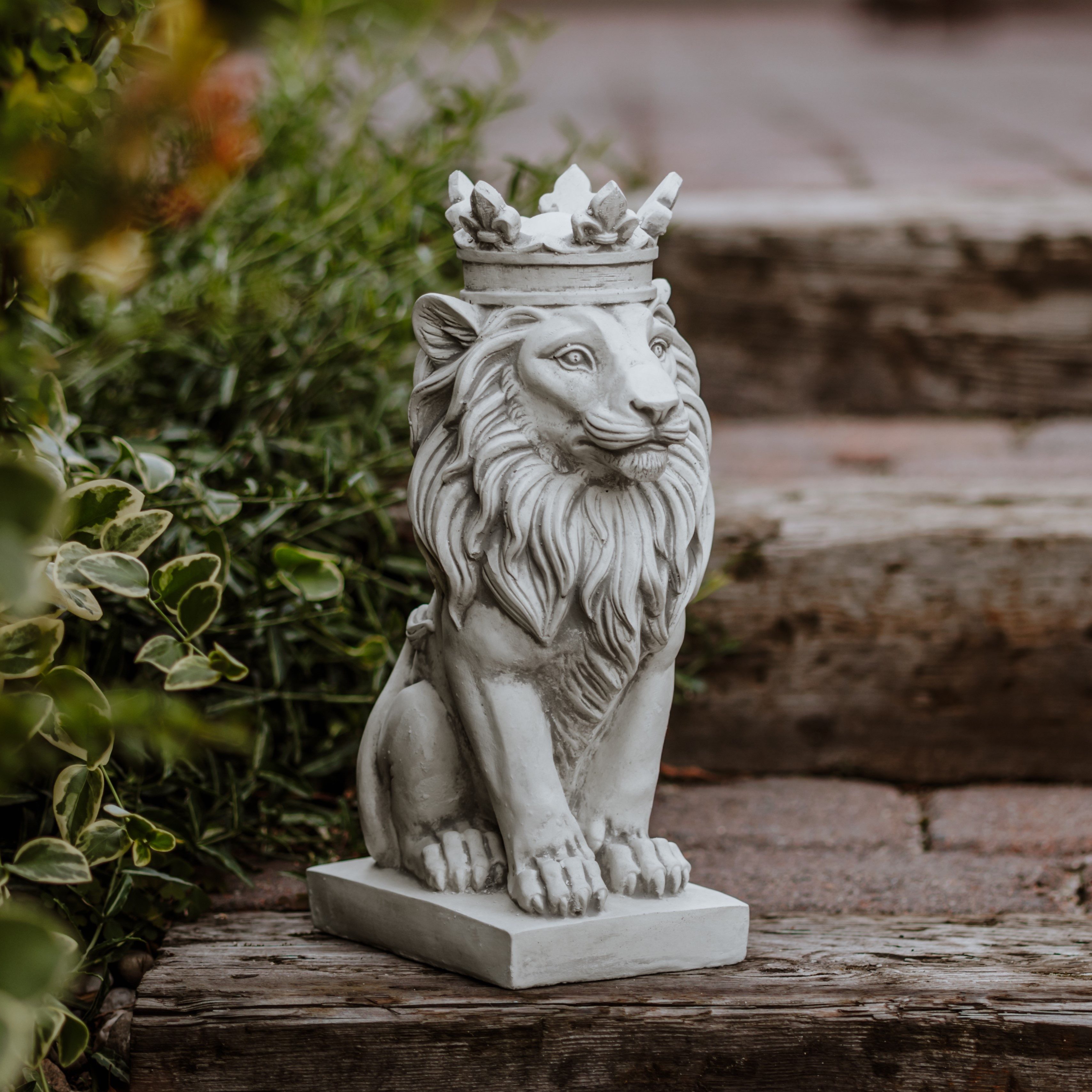 gartendekoparadies.de Gartenfigur Dekorative Steinfigur, Löwe mit Krone, 36 günstig online kaufen