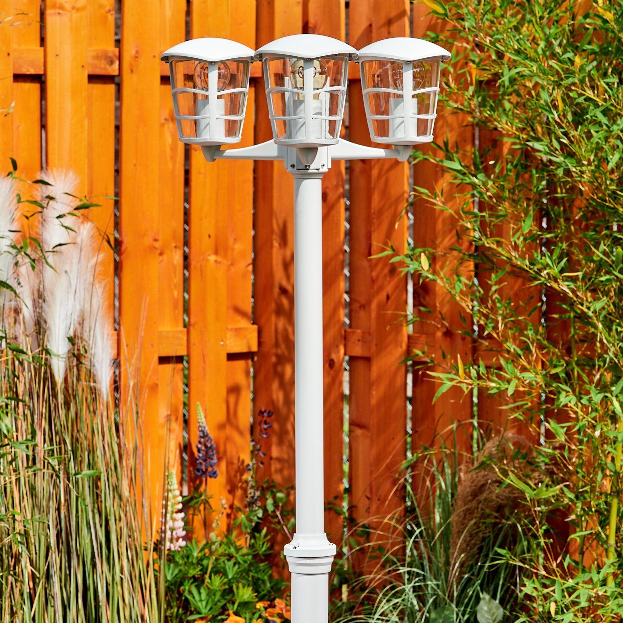 Gartenlampe Metall, ohne Außenwegeleuchte, Leuchtmittel, »Versa« hofstein Weiß, mit IP44 3xE27, Außen-Stehlampe Wegeleuchte Kunststoff-Scheiben,