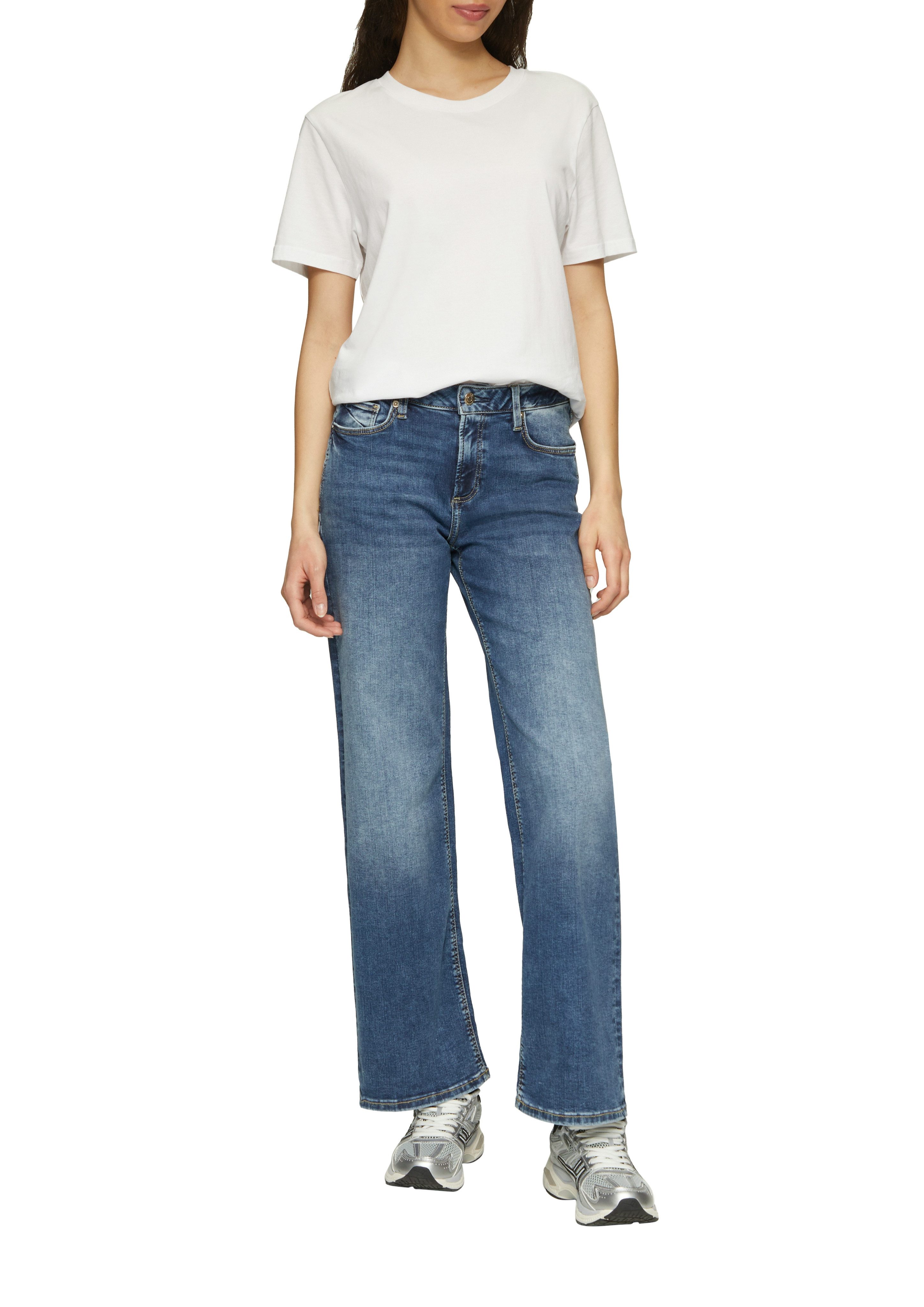QS Stretch-Jeans CATIE Wide Leg in blauer Waschung