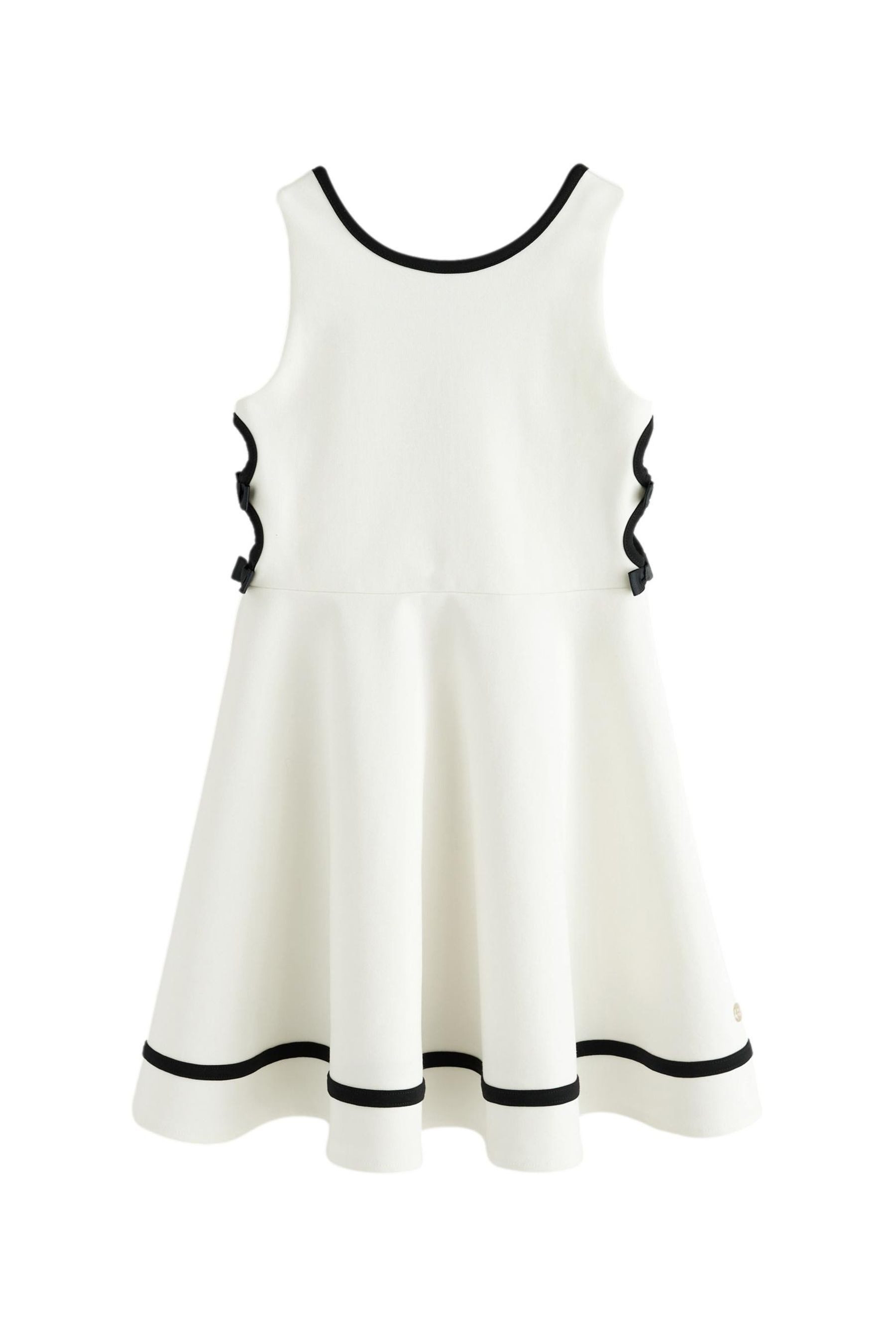 Baker by Ted Baker Skaterkleid Baker by Ted Baker Ponte-Skaterkleid mit Cut-out (1-tlg)