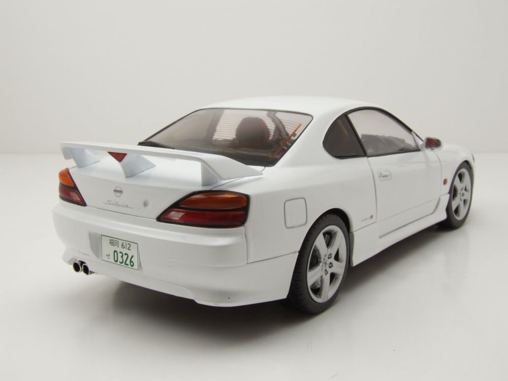 Solido Modellauto Nissan Silvia S15 Spec-R Aero 1999 weiß, Maßstab 1:18