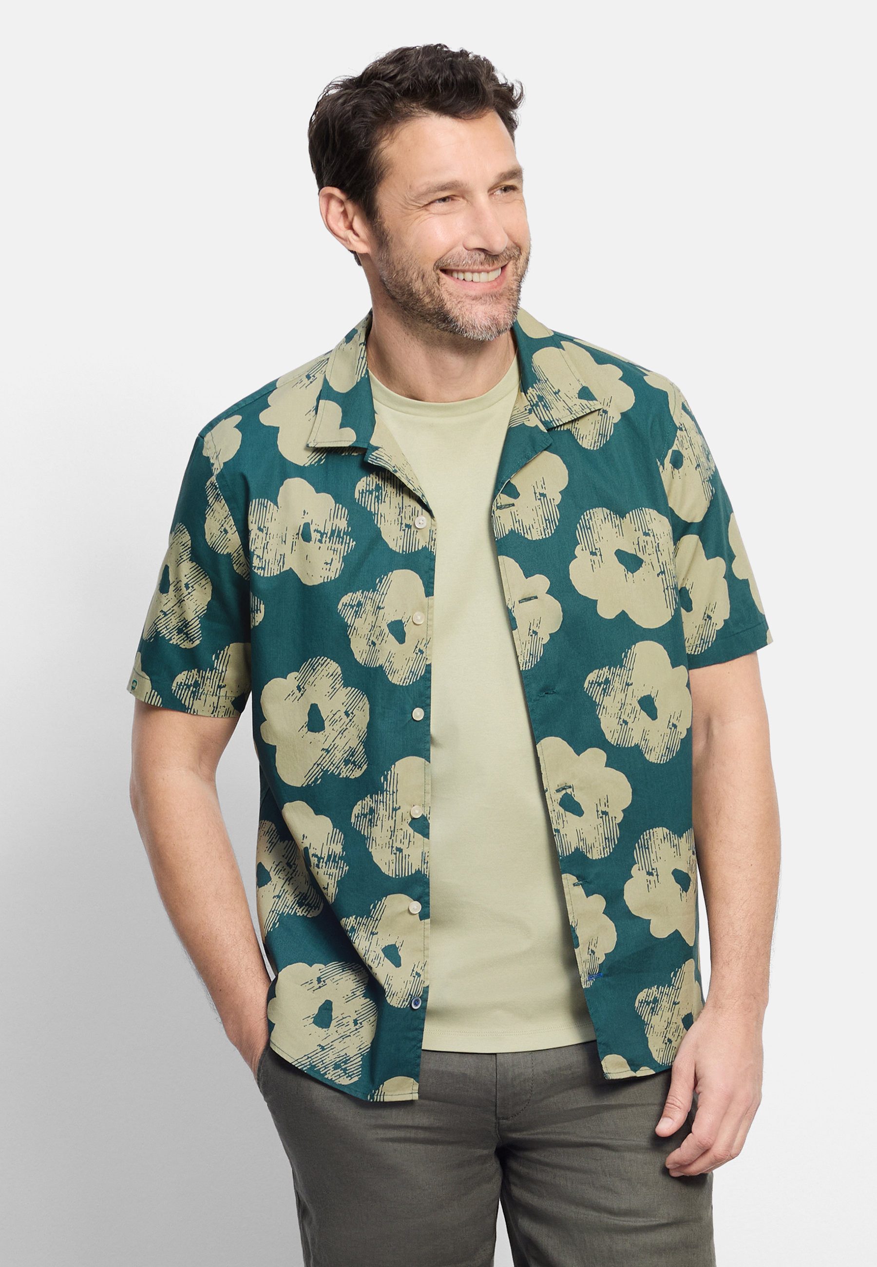 OLYMP Kurzarmhemd OLYMP Casual, Regular Fit, Reverskragen