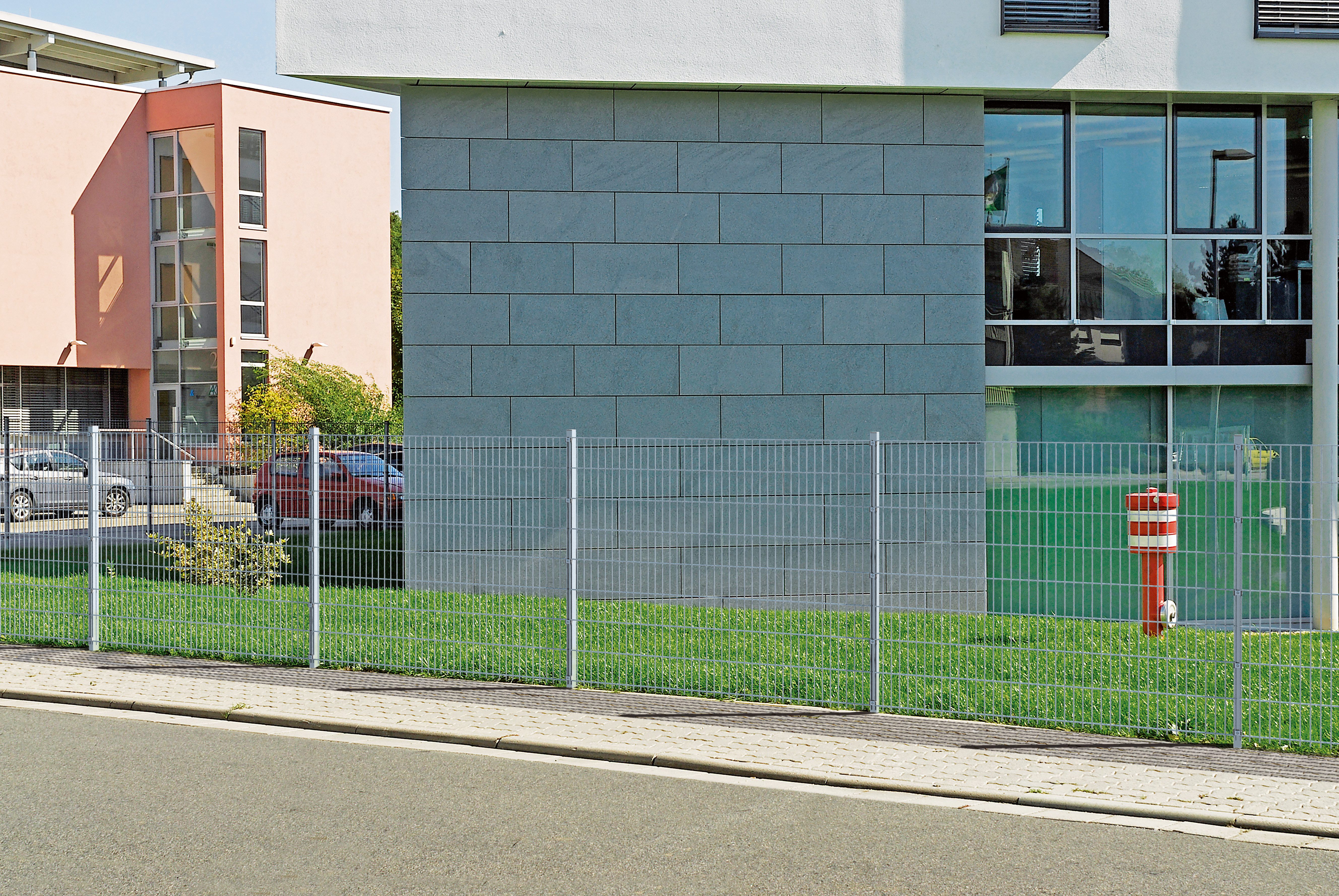 Alberts Zaunpfosten, 60x40 mm für Doppelstabmattenzaun, 200 cm, mit Klemmlaschenbefestigung