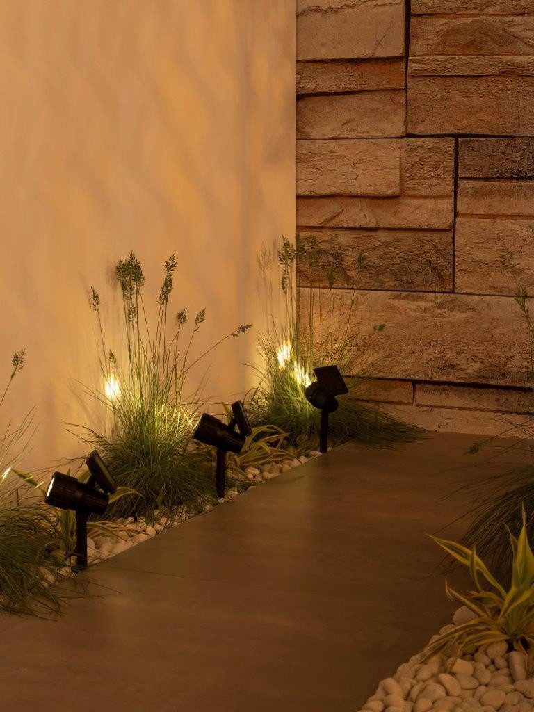 Luxform Gartenstrahler Solar-Erdspießleuchte - Salamanca -2 St - 20 Lumen, LED fest integriert, Einstellbarer Scheinwerfer und Solarpanel