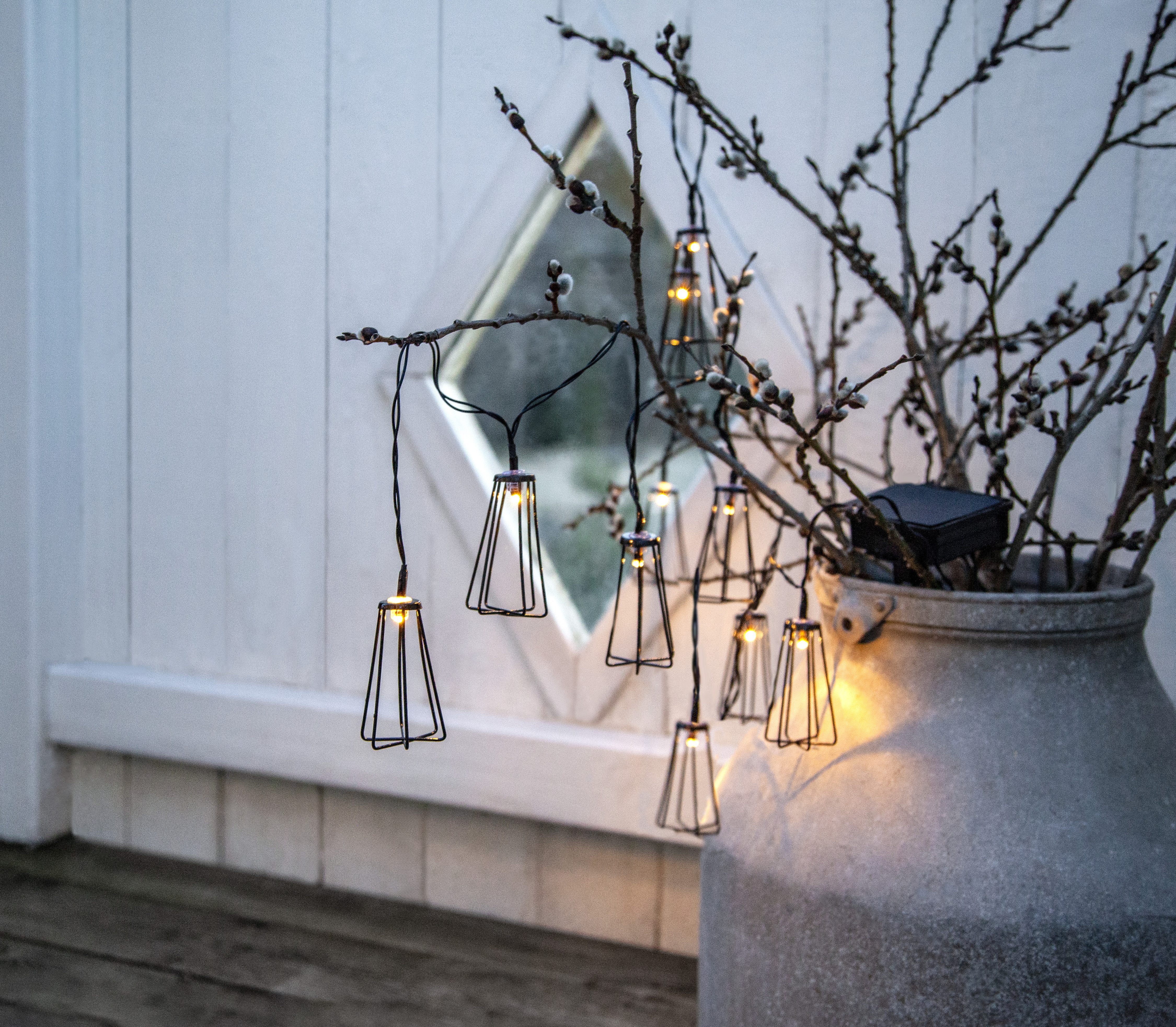 STAR TRADING LED-Lichterkette Eddy, 10-flammig, Metall, ca. 1,8 m + 2 m Zuleitung, Akku, outdoor, Vierfarb-Karton