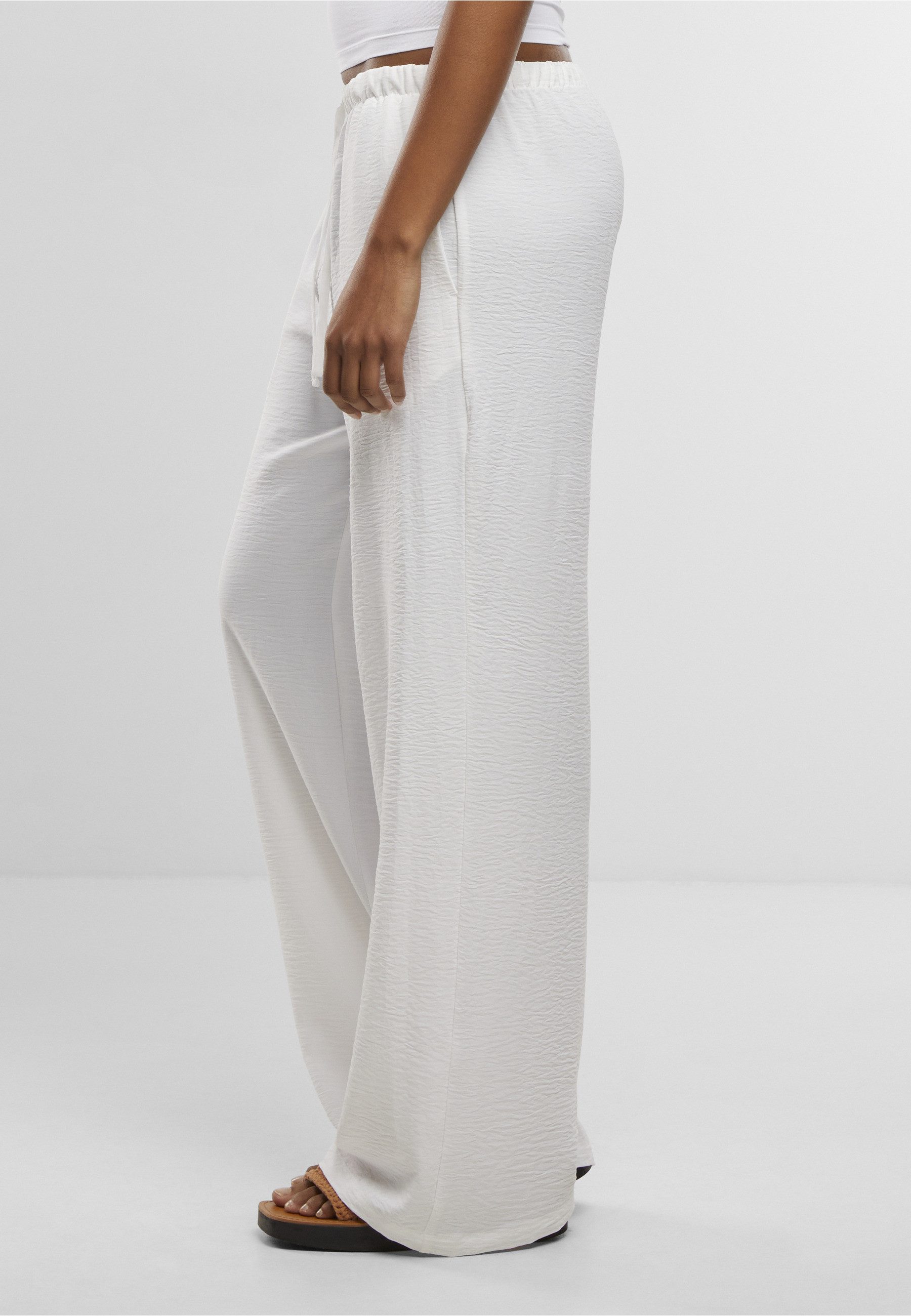 URBAN CLASSICS Stoffhose Urban Classics Ladies Structured Wideleg Pants (1-tlg) – Bild 4 von 5