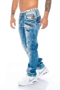 Cipo & Baxx Regular-fit-Jeans Herren Jeans Hose mit stylischen Applikationen Aufwendiges Design mit dicken Nähten, Ausgefallene Waschung mit kleinen Abriebstellen