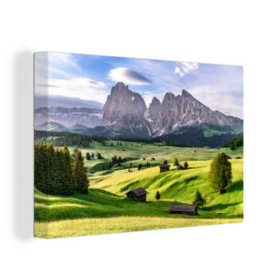 OneMillionCanvasses® Leinwandbild Eine grüne Almwiese auf der Seiser Alm, (1 St), Wandbild Leinwandbilder, Aufhängefertig, Wanddeko, 30x20 cm