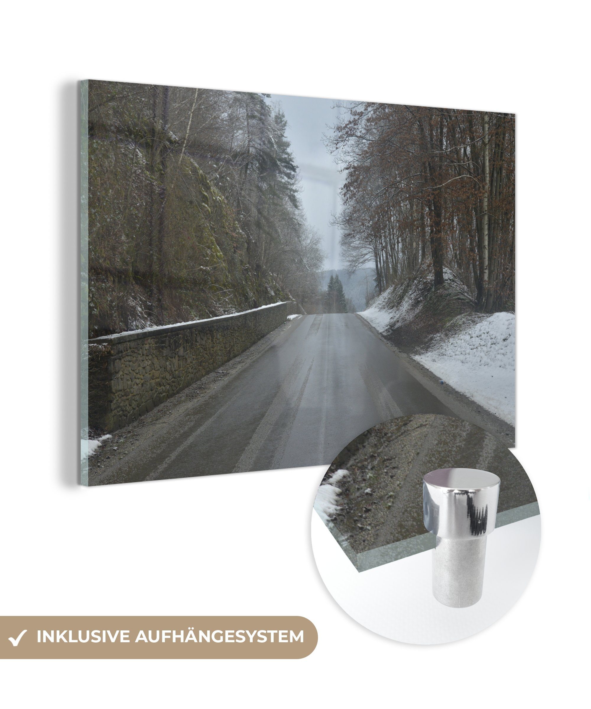 MuchoWow Acrylglasbild Beide Seiten einer Straße in den Ardennen sind mit Schnee bedeckt, (1 St), Acrylglasbilder Wohnzimmer & Schlafzimmer