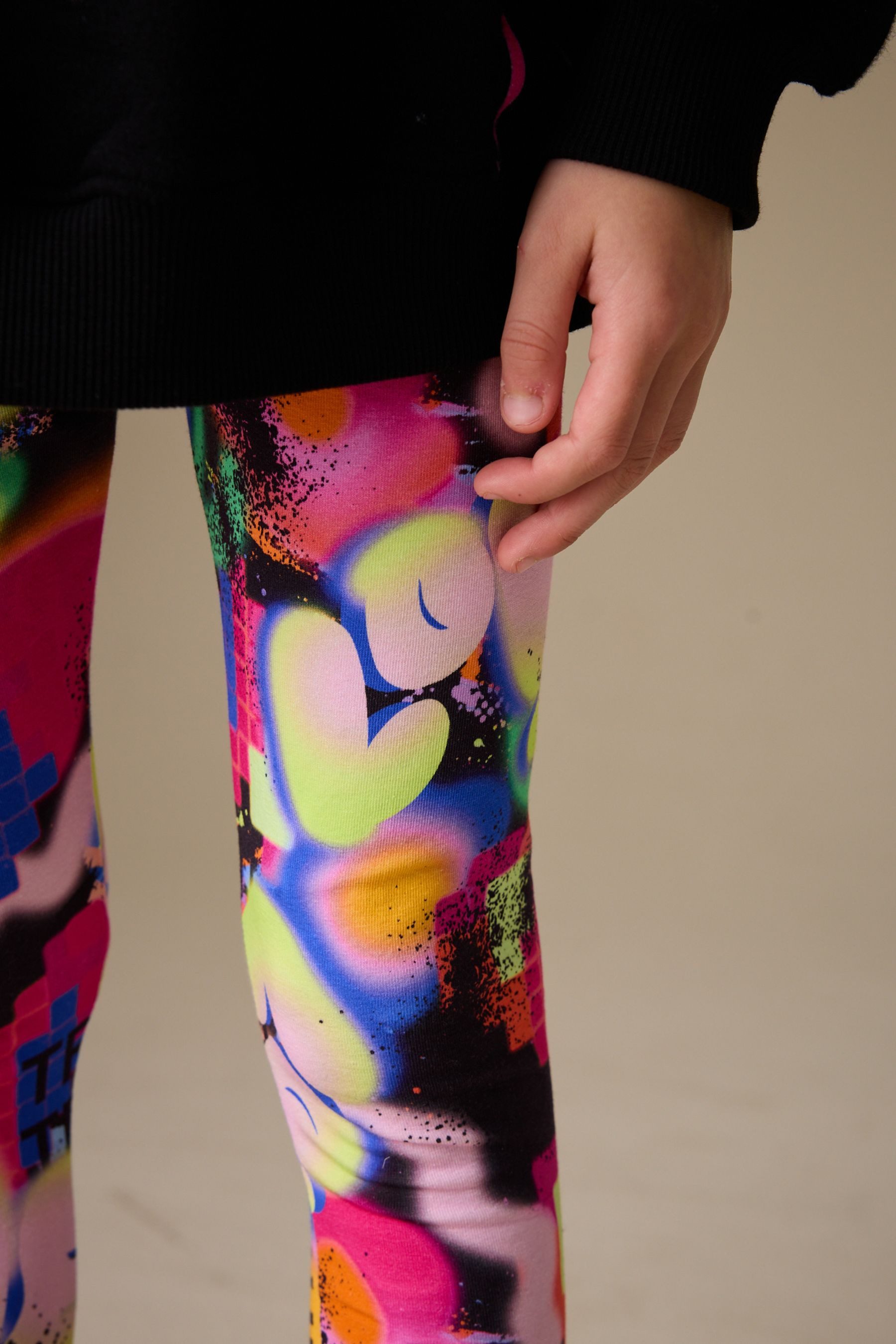 Next Top & Leggings Sweatshirt und Leggings im Set (2-tlg) – Bild 4 von 4
