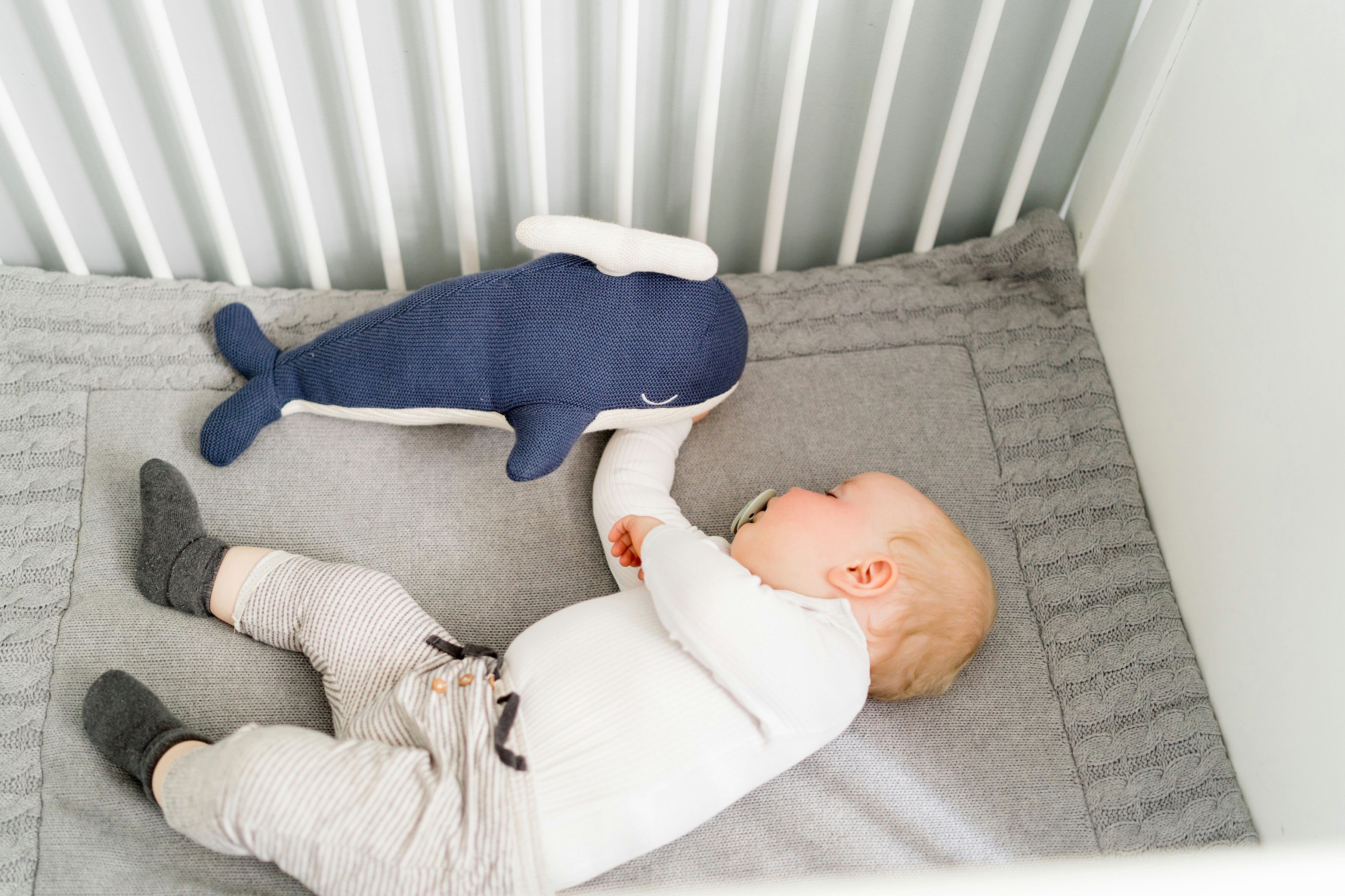 KINDSGUT Kuscheltier Wal, aus 100% Baumwolle, gehäkelt, Wal