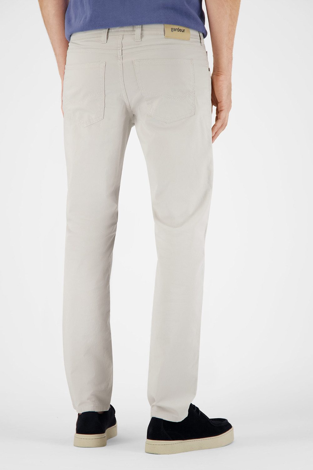 Atelier GARDEUR Straight-Jeans BILL-3-412941-81, grau, hellgrau Modern Fit Elastischer Baumwollmix aus Bio-Baumwolle für hohen Tragekomfort