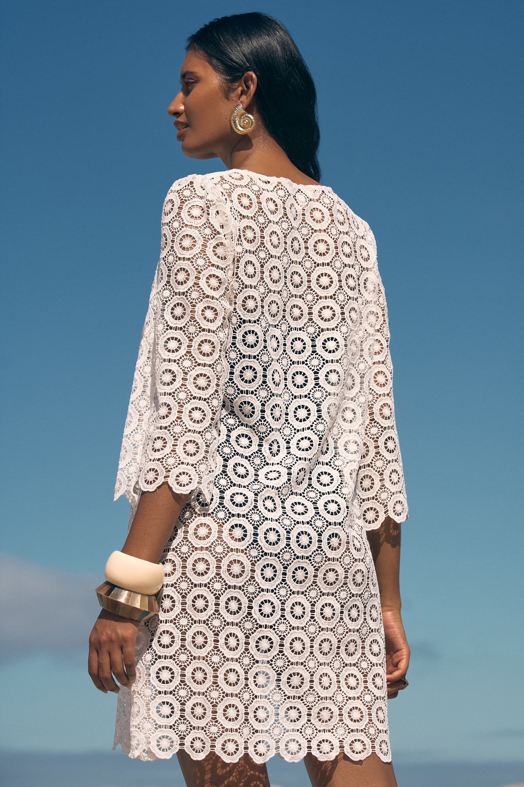 Love & Roses Strandkleid Love & Roses gehäkelter Kaftan mit Bindedetail (1-tlg)