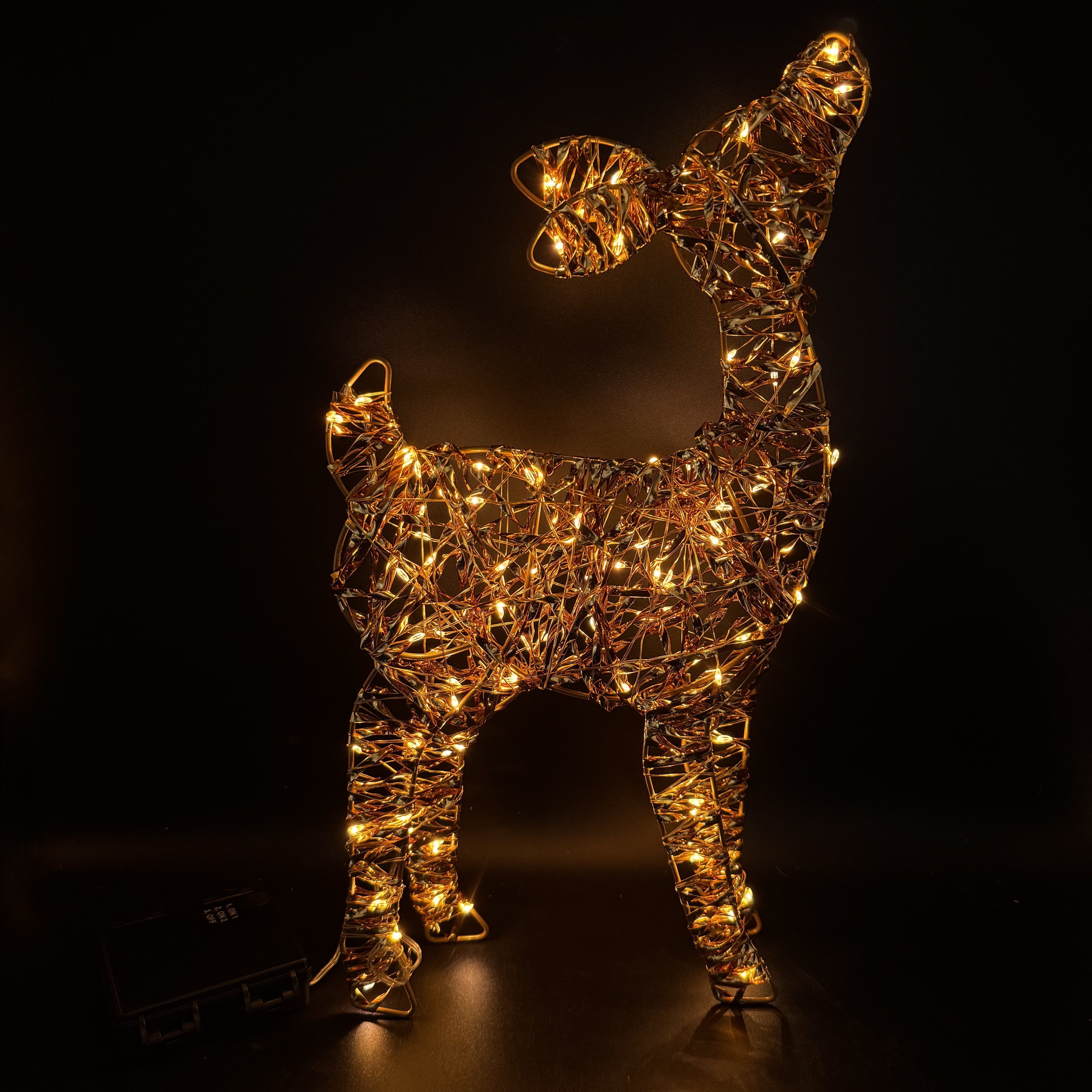 Online-Fuchs LED-Dekofigur Rehkitz mit LED-Lichterkette beleuchtet - Outdoor Weihnachtsdeko (warmweiße Beleuchtung, Dauerleuchten oder Funkeleffekt wählbar), inklusive 6-Stunden Timerfunktion