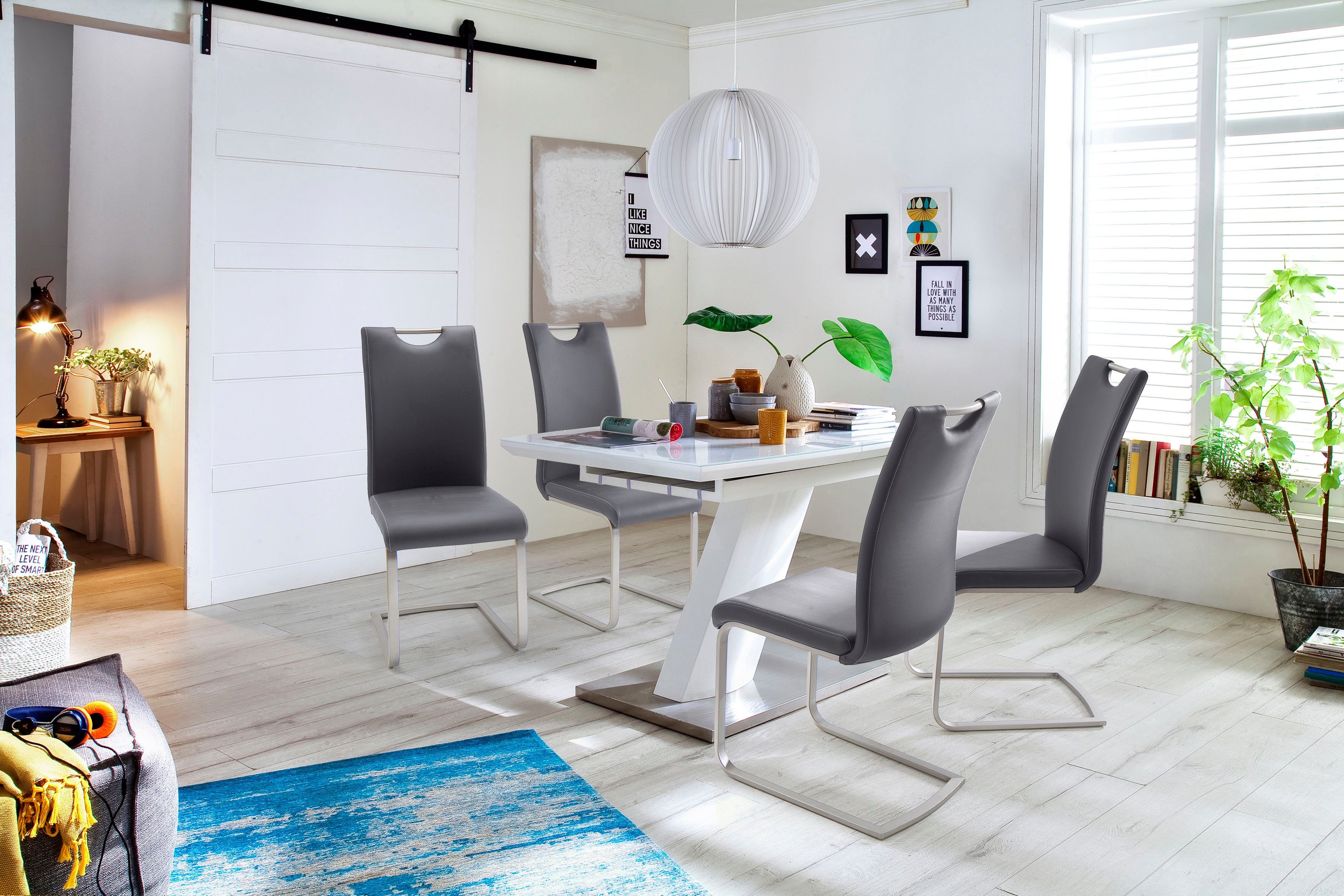 MCA furniture Esstisch »Galina«, Bootsform in weiß mit Synchronauszug vormontiert, Sicherheitsglas-HomeTrends